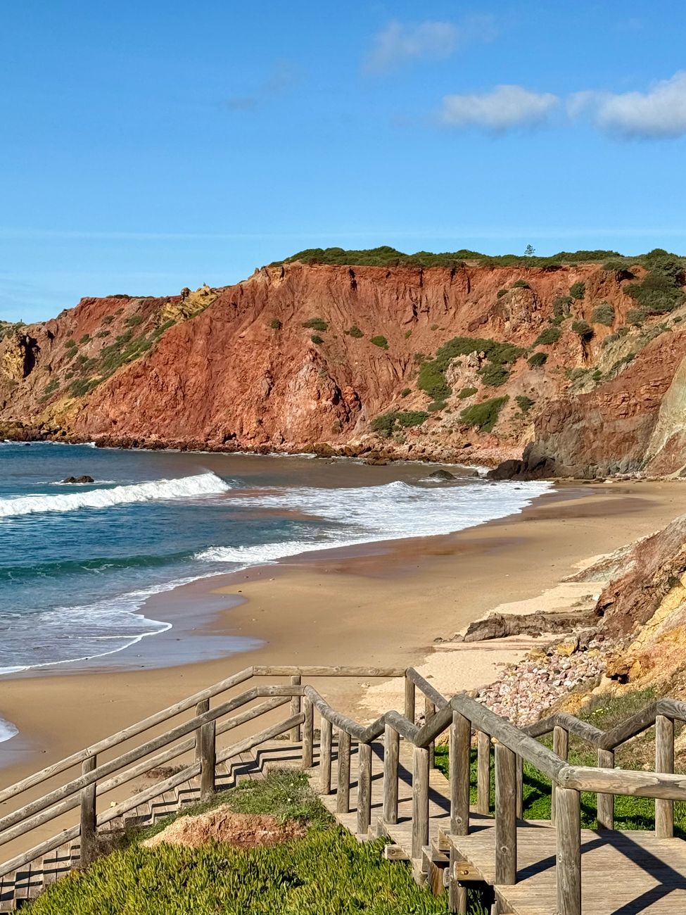 Der Strand Pelames in der Gemeinde Povoação auf den Azoren ist zum Baden gesperrt