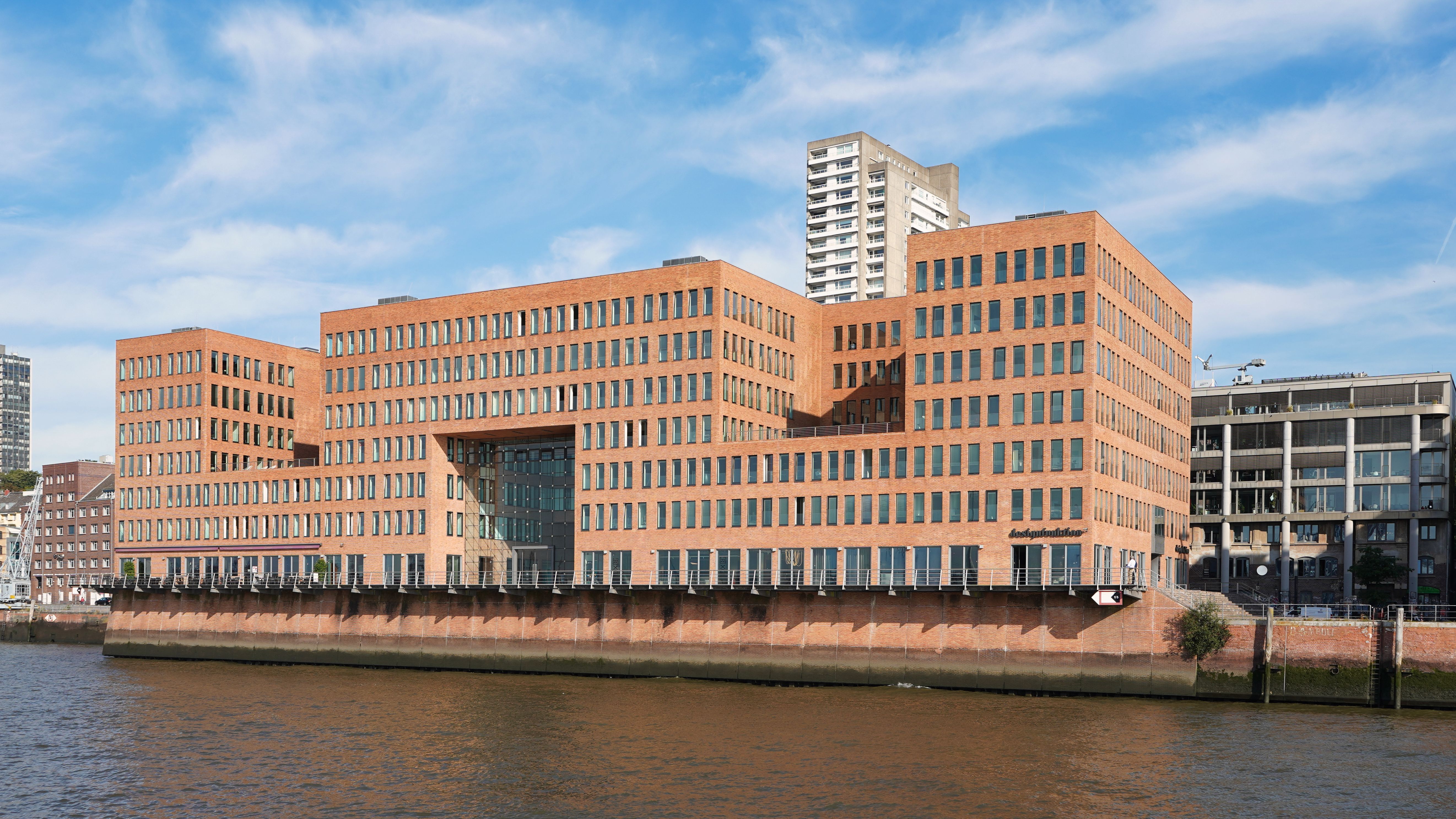 Modern Architectural Building in Hamburg's Hafencity · Free Stock Photo
