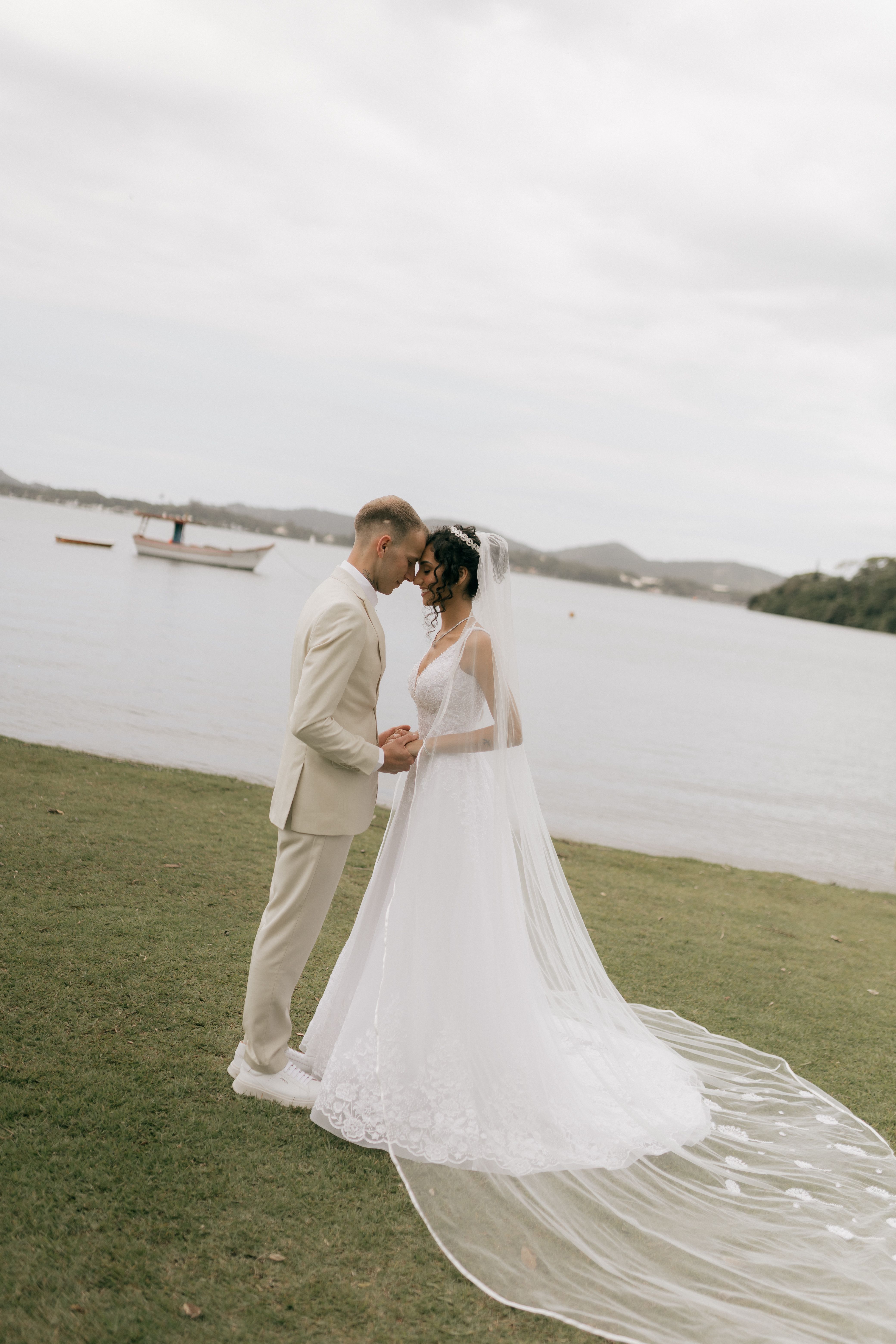 elegant-outdoor-wedding-couple-by-lake-free-stock-photo
