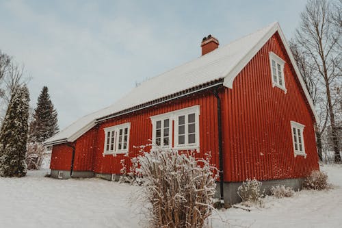 Foto Des Hauses Während Des Verschneiten Tages