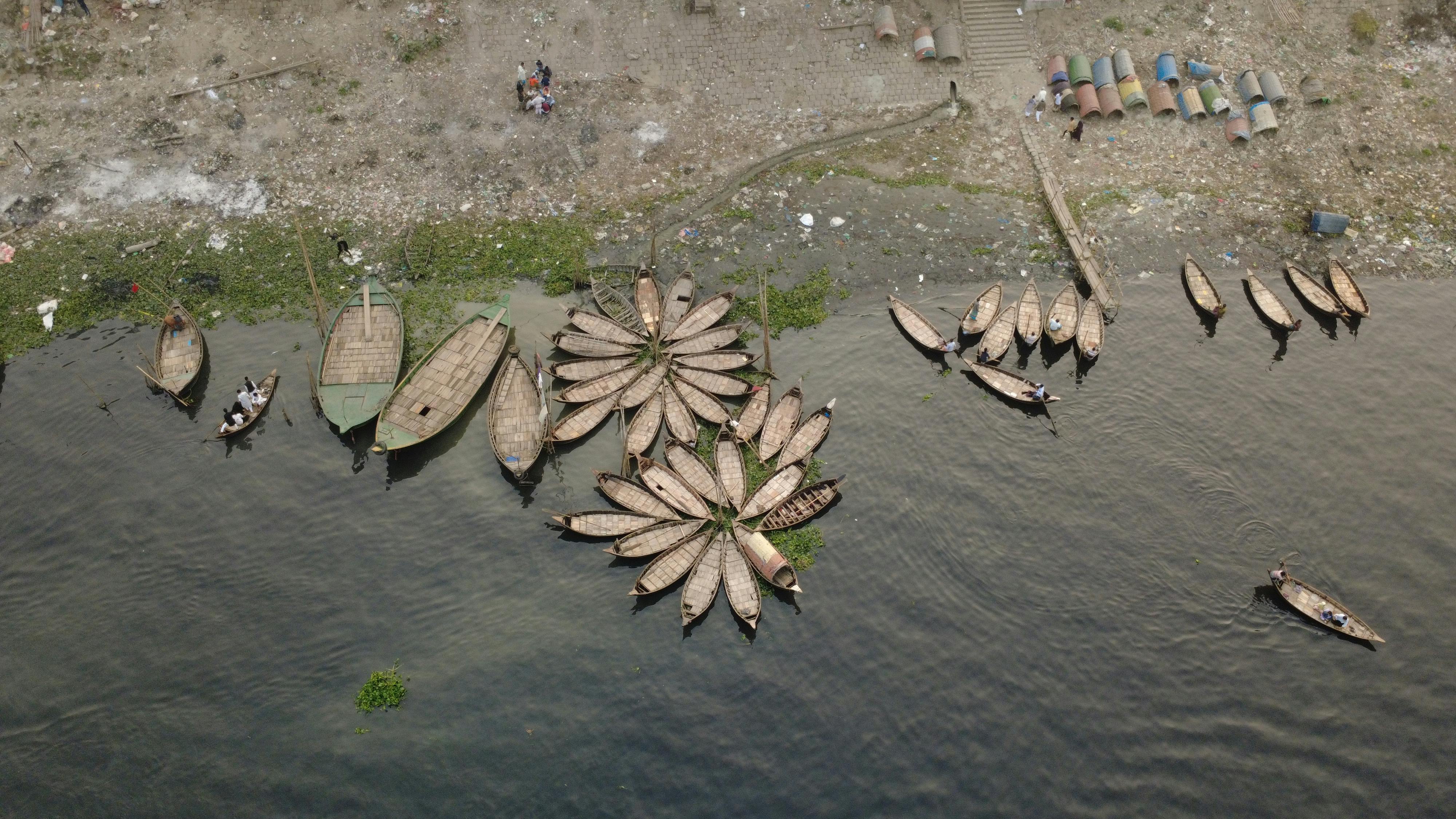 Bangladesh and UNESCO Strengthen Cooperation on Climate Resilience, Education and Biodiversity — Photo by Sagor  Mondol on Pe