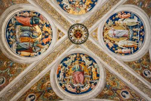 Vibrant Renaissance fresco of a religious scene — photo by Magda Ehlers on Pexels