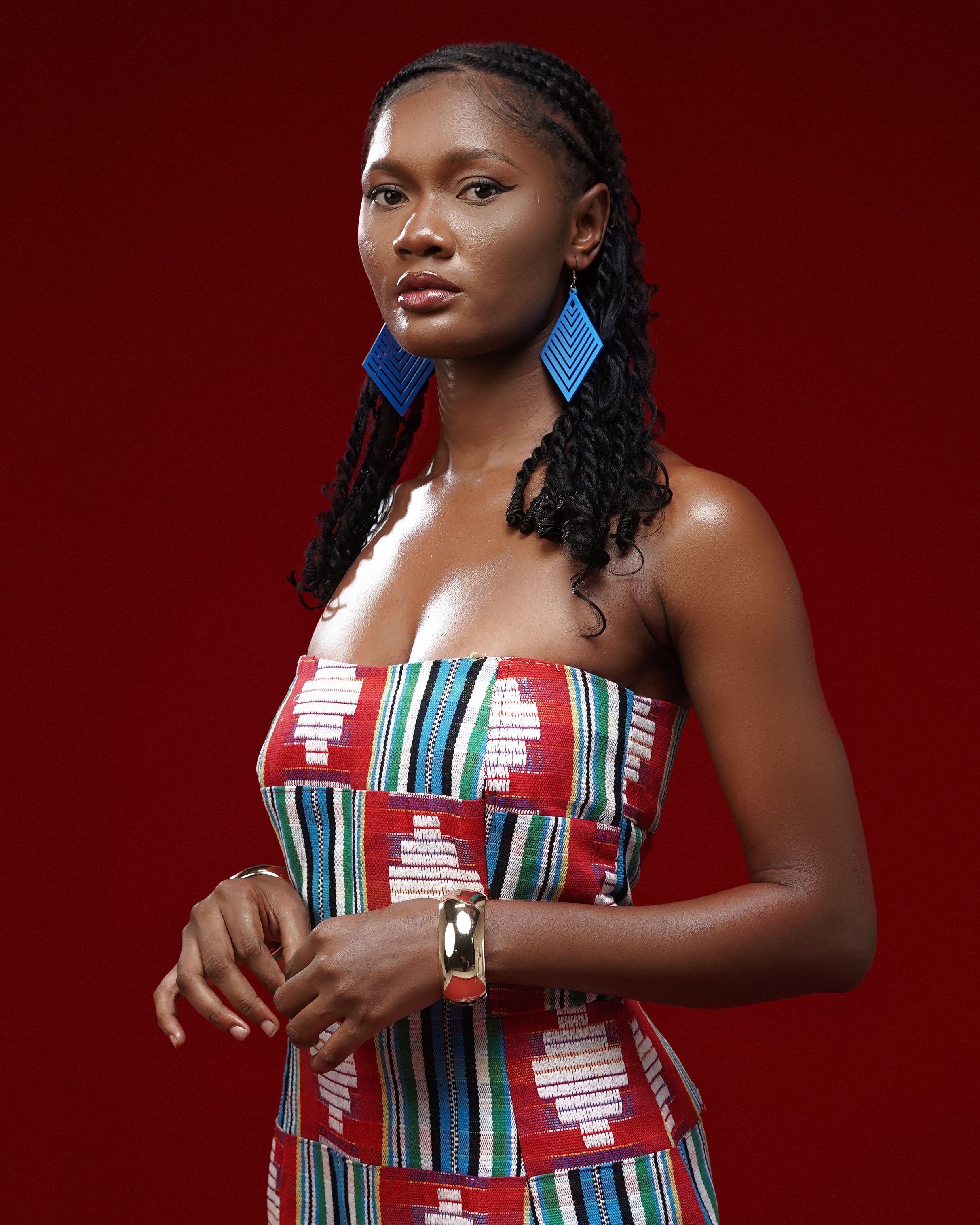 Elegant Portrait of a Woman in African Attire · Free Stock Photo