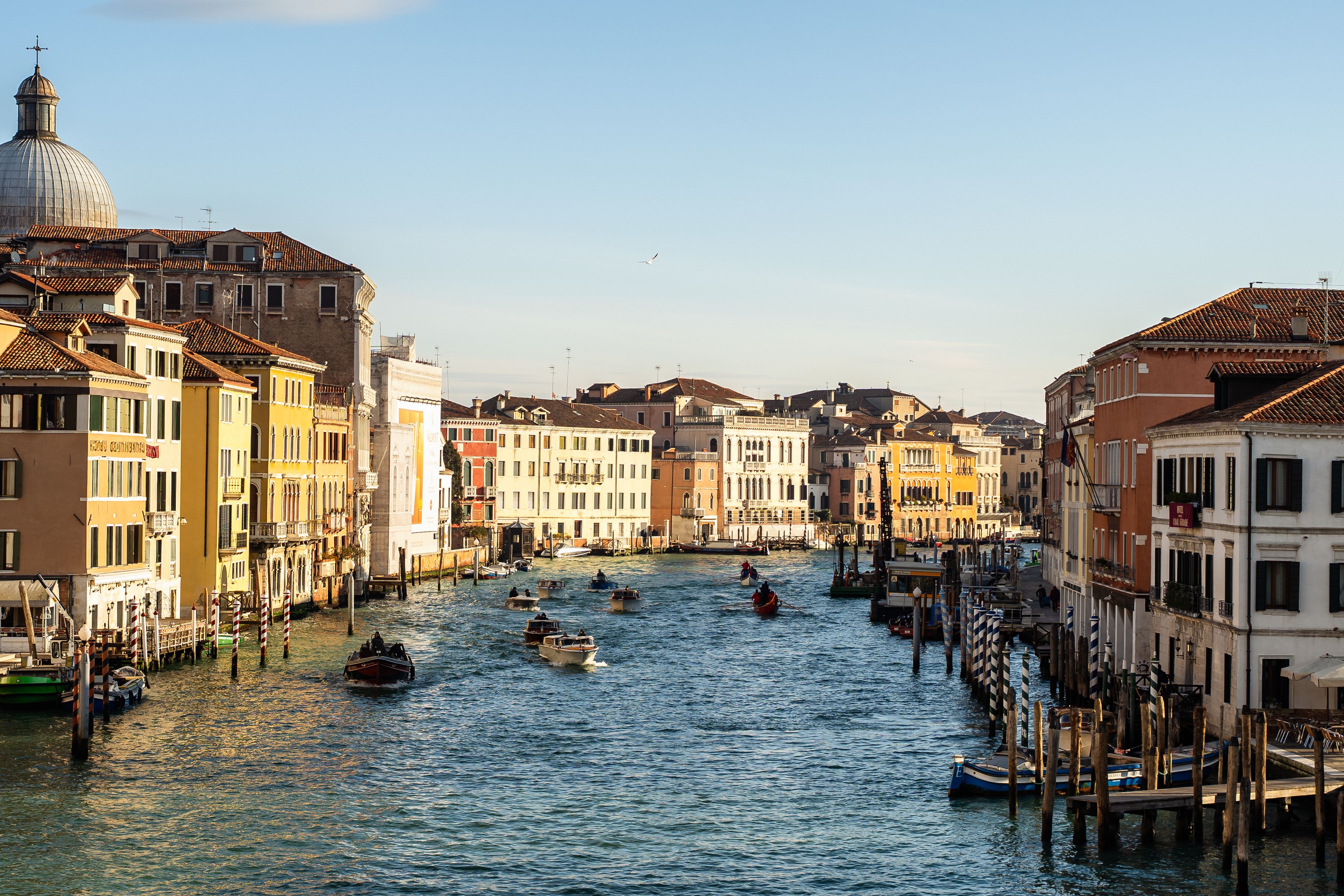 Italian cities sweep 2026 remote-work index: Genoa, Bari and Catania top global list — Photo by Cătălin Todosia on Pexels