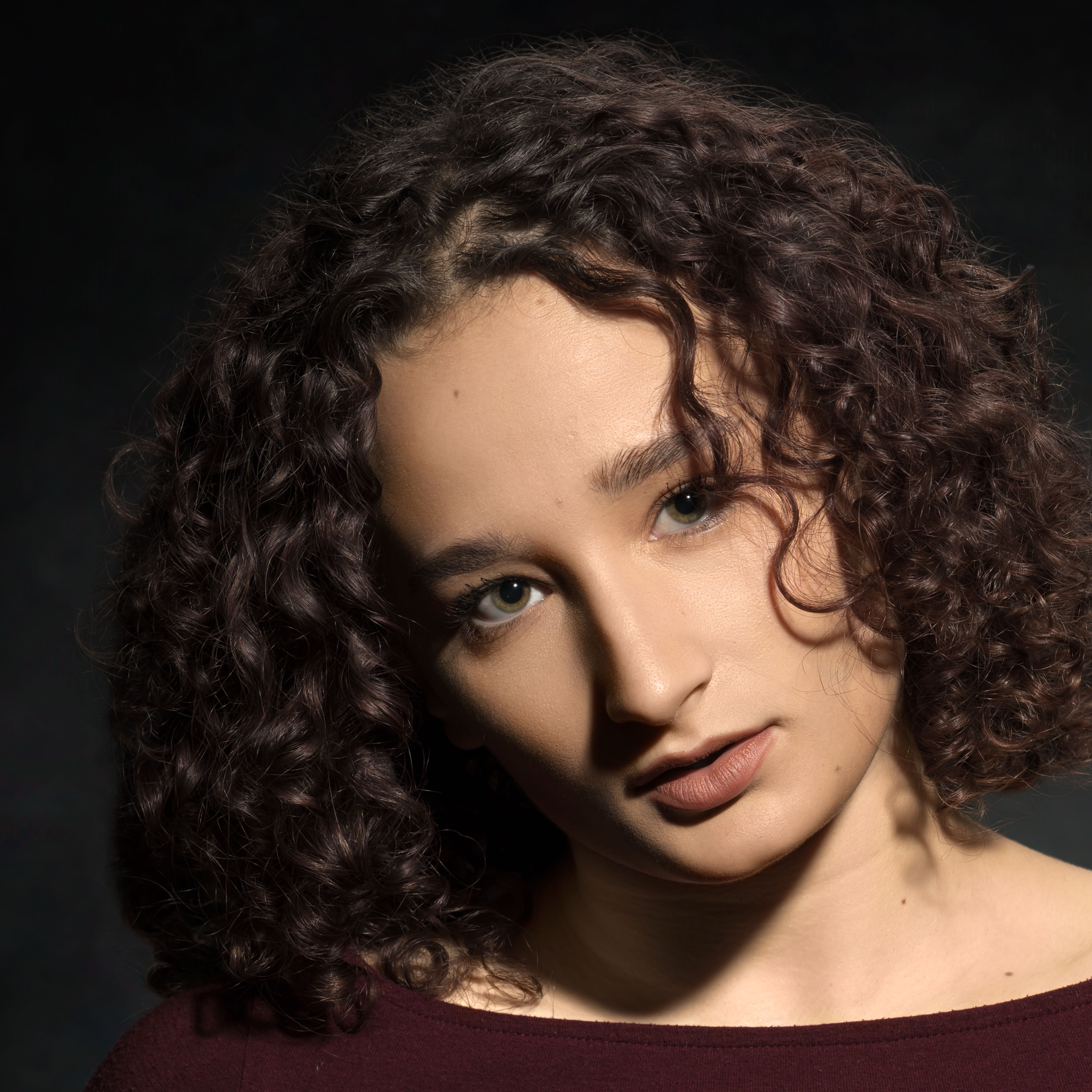 Artistic Portrait of a Woman in Lyon Studio · Free Stock Photo
