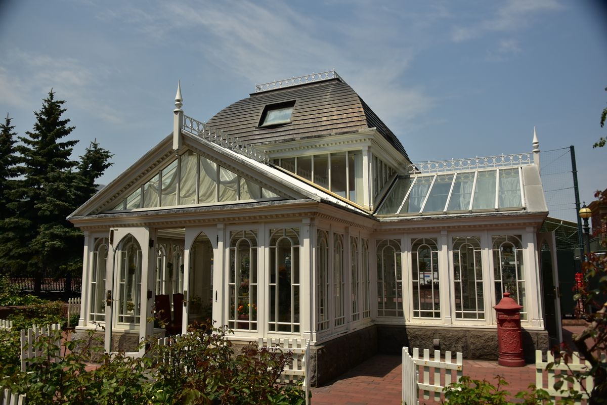 Sera in stil victorian intr-o zi insorita