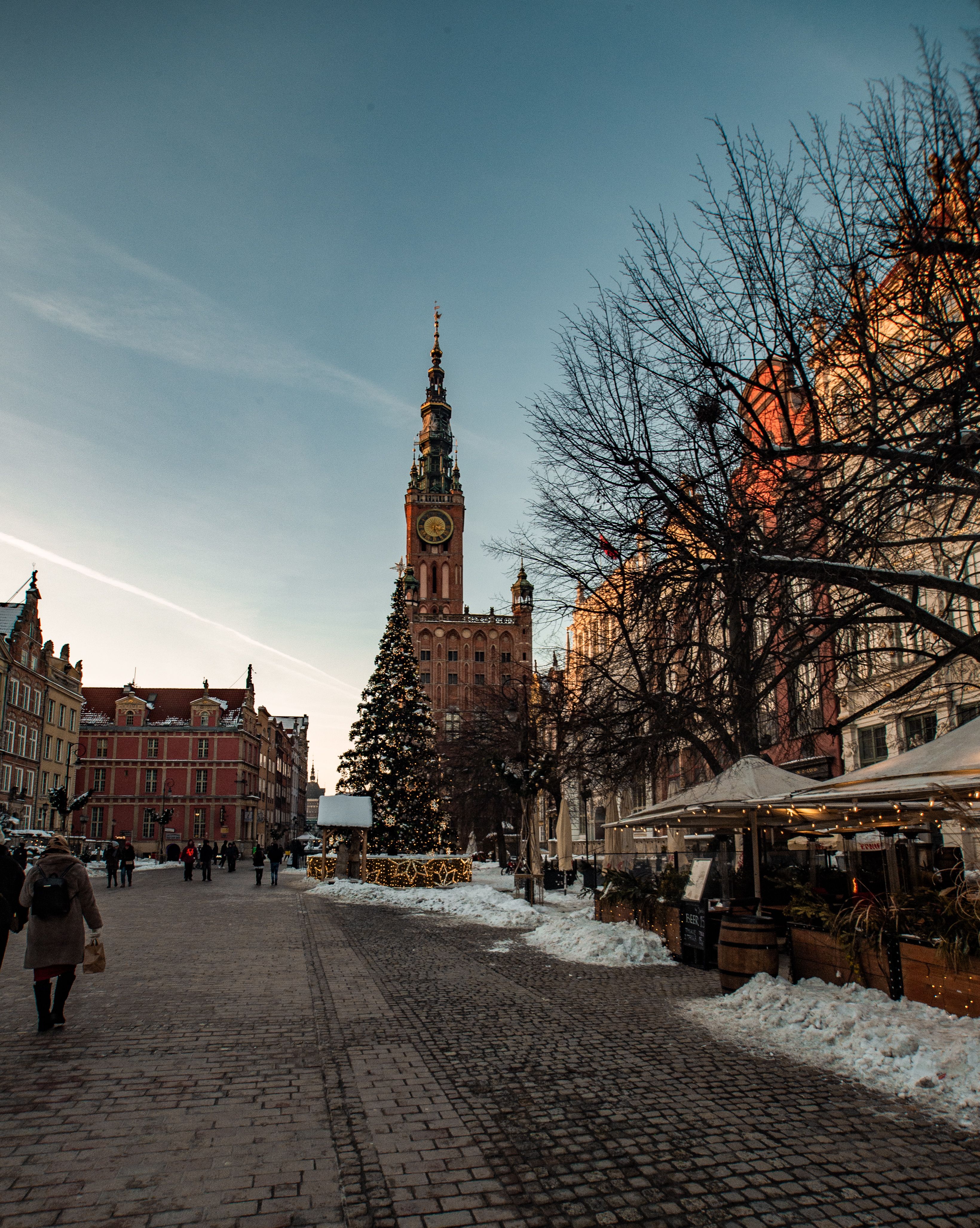 La plaza histórica de Gdansk en invierno