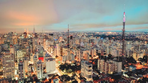 無料 日没時の都市の航空写真 写真素材