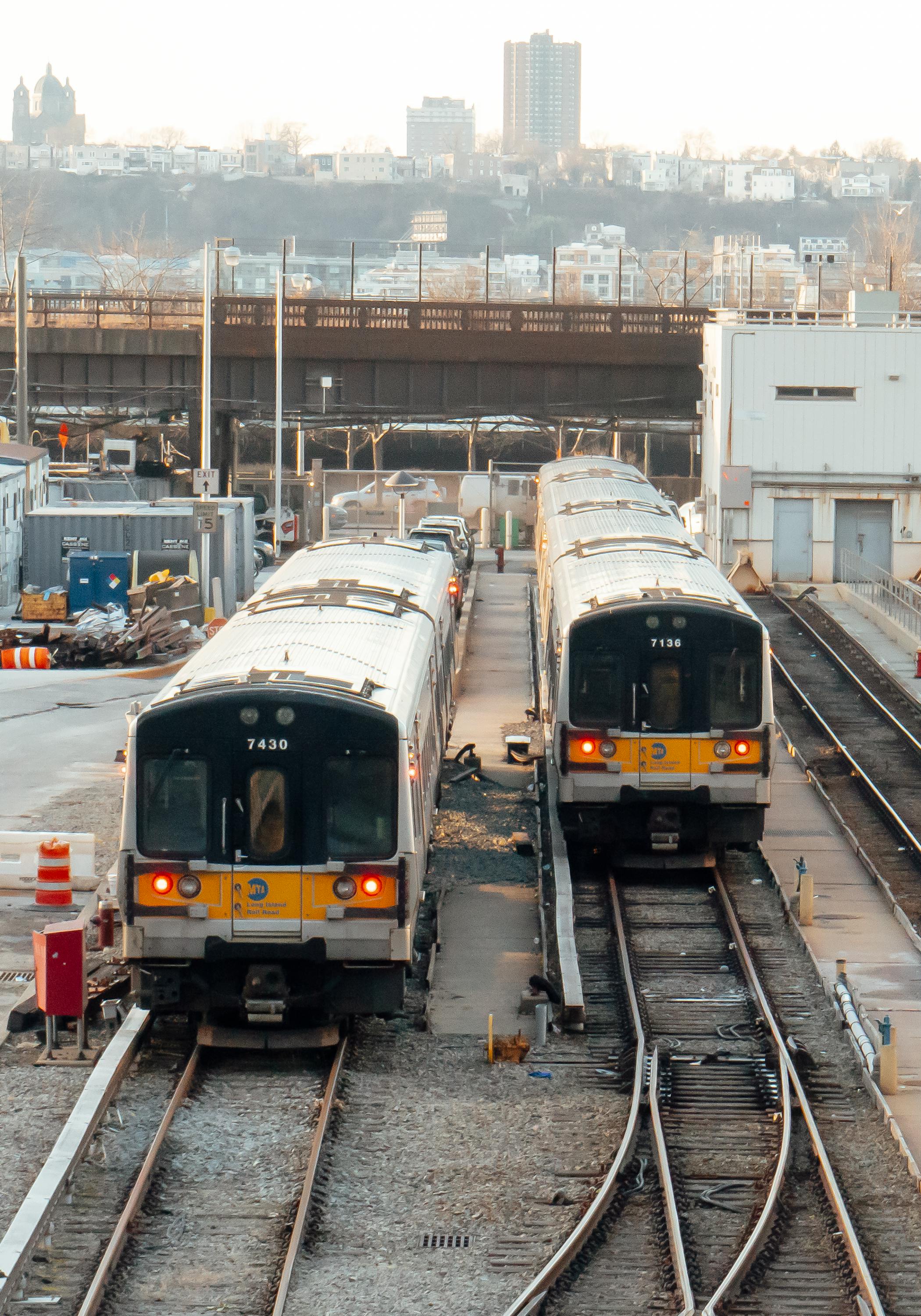 Advanced Rails Recipes 84 New Ways To Build Stunning Rails Apps (Pragmatic Programmers) [0978739221]