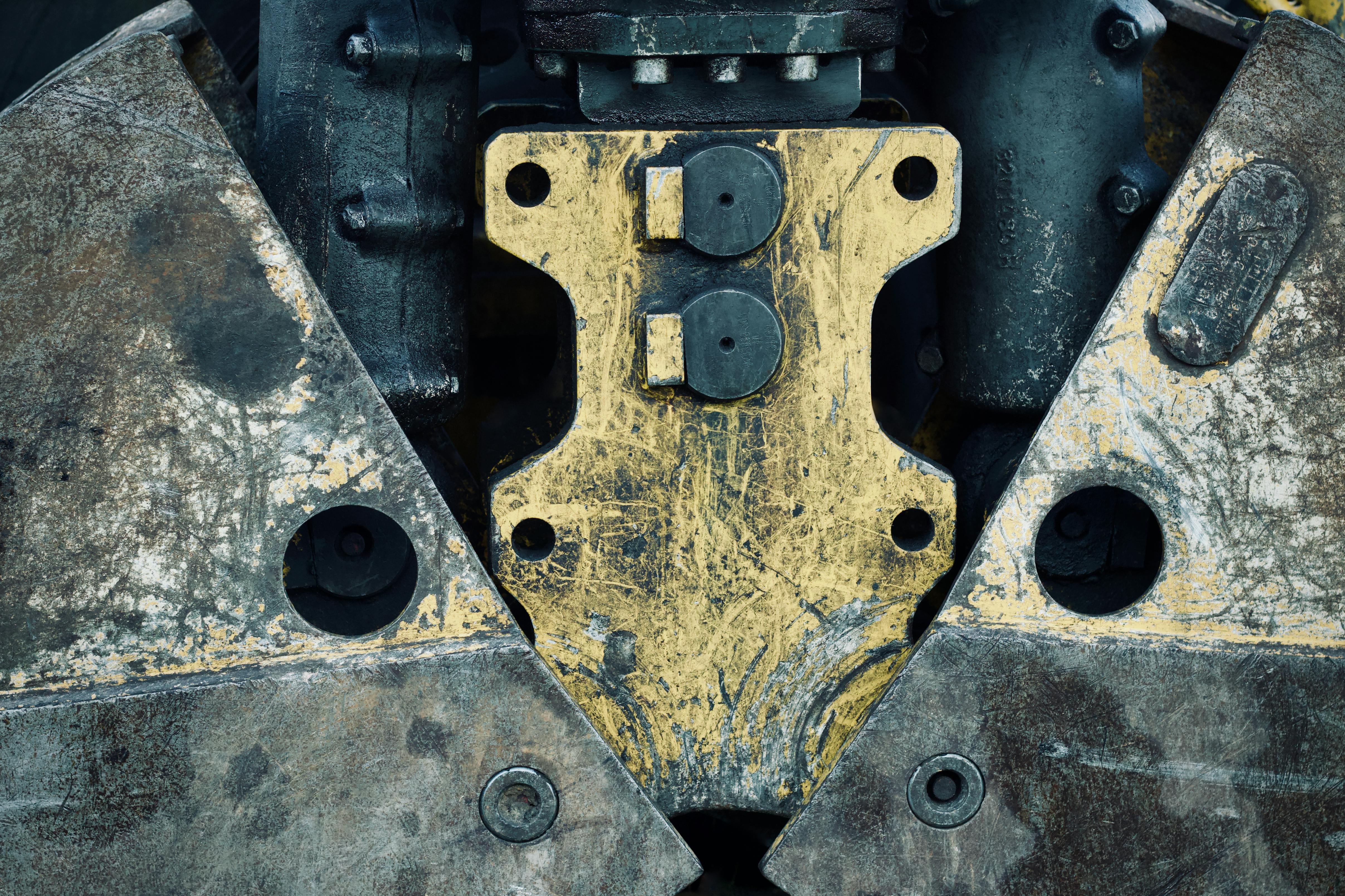 Gear Trends and Innovations We Saw at Outdoor Market Alliance Winter 2026 — Photo by Peter Dyllong on Pexels