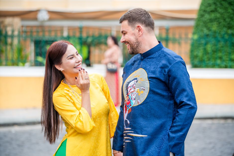 ao dai couple vietnam