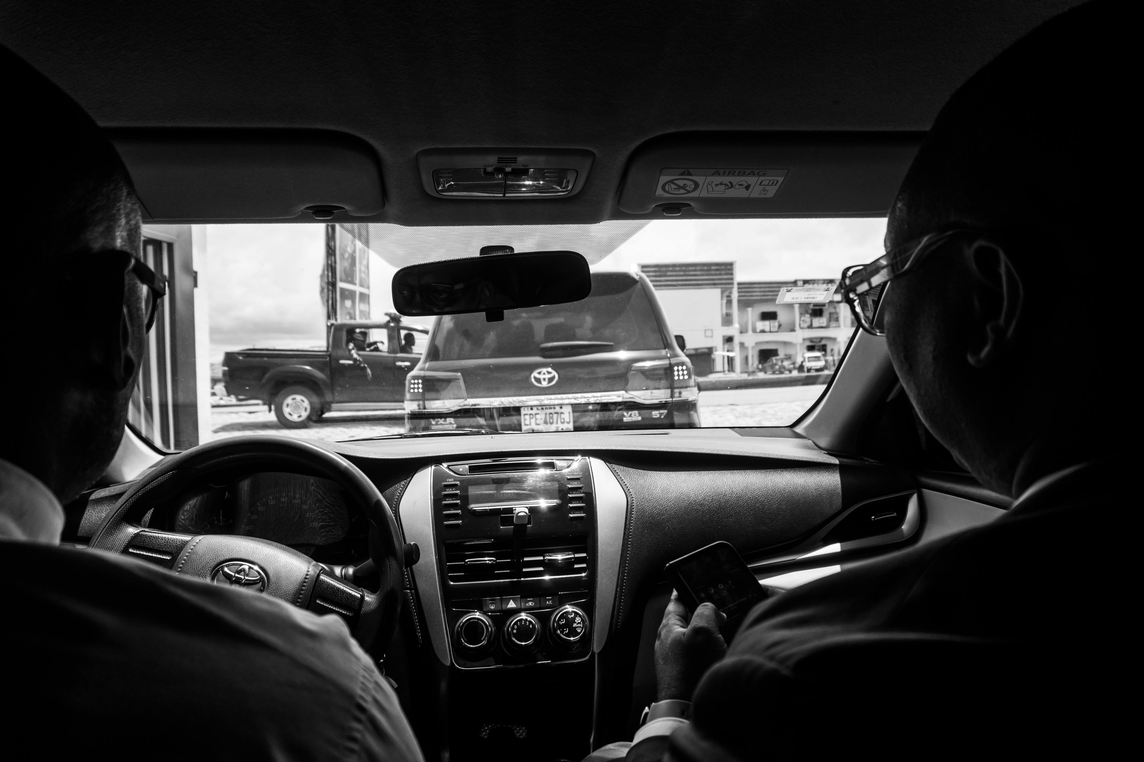 Toyota recalls over 550K cars. See affected models. — Photo by Andrew Mark on Pexels