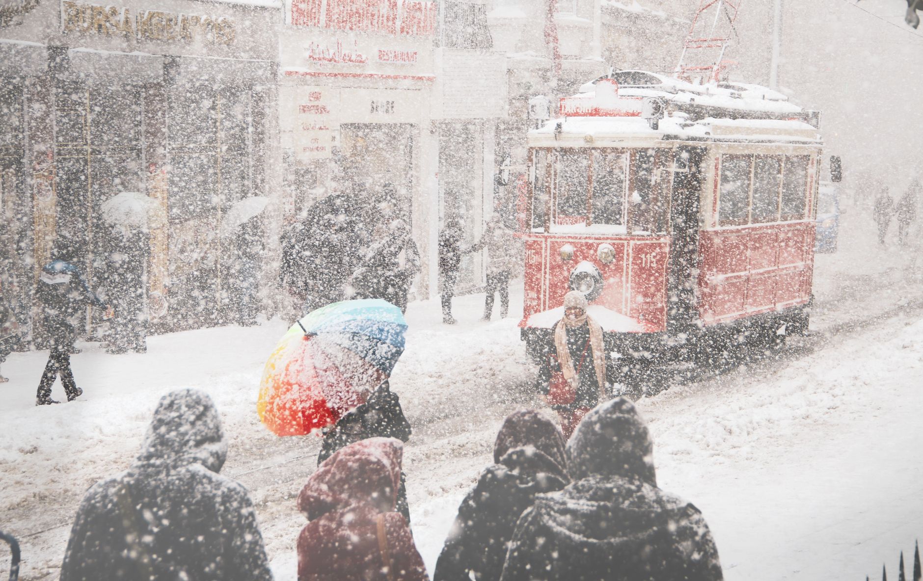 Olt sub Cod Roșu de caniculă extremă: 41 de grade Celsius