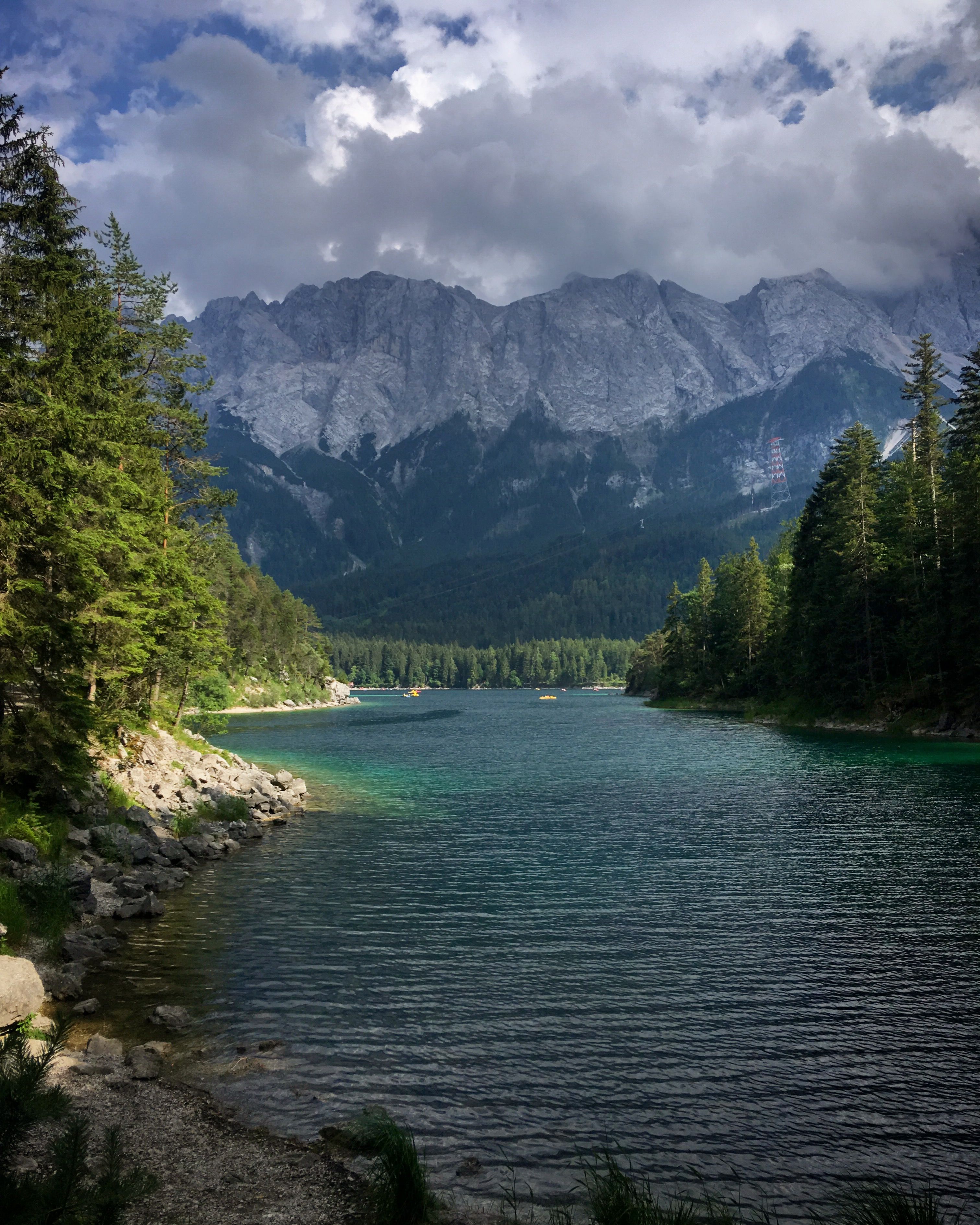 Eibsee Lake with Zugspitze in the Background · Free Stock Photo