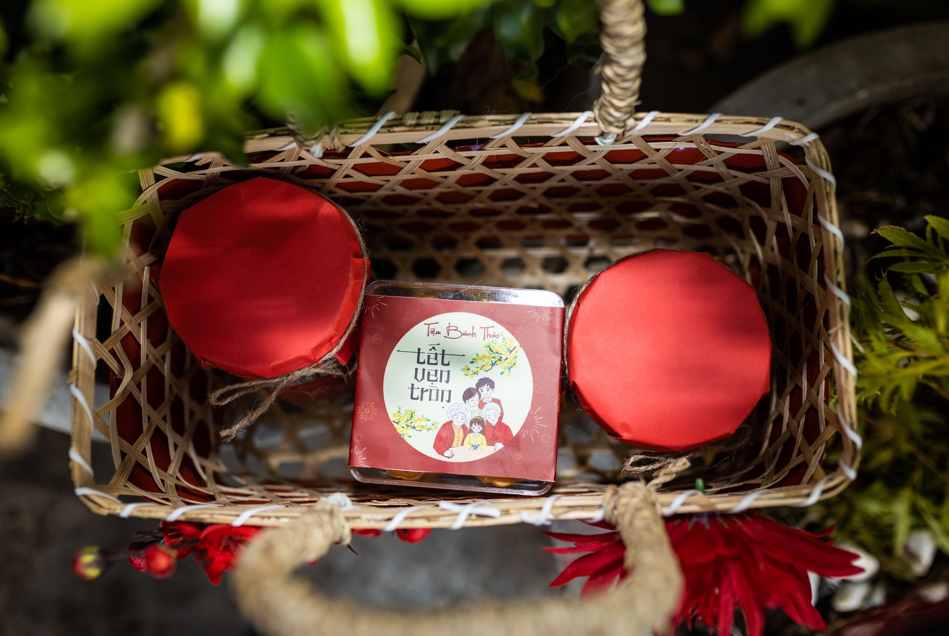 Traditional Vietnamese gift basket for Tet with decorated items, perfect for celebrations.