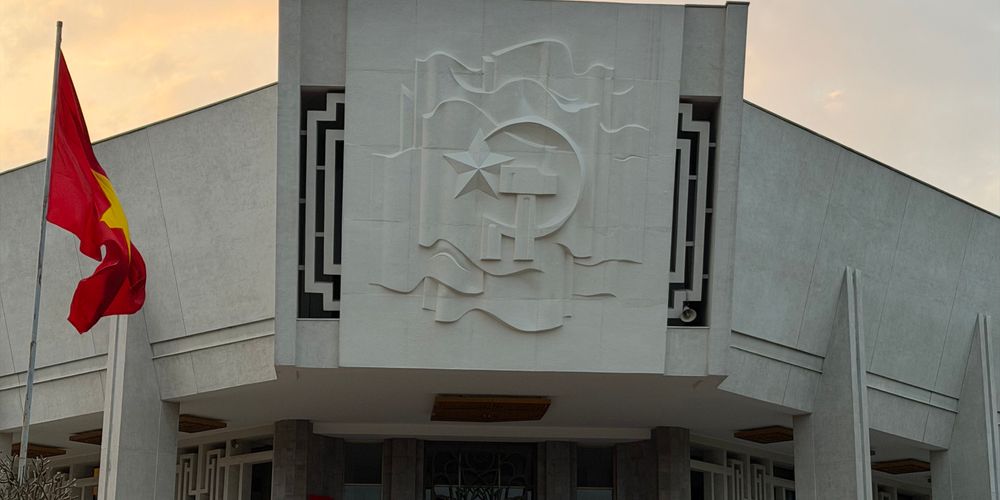 Công lao to lớn đầu tiên của Đinh Bộ Lĩnh đối với dân tộc Việt Nam là gì? Ý nghĩa việc Đinh Bộ Lĩnh thống nhất đất nước