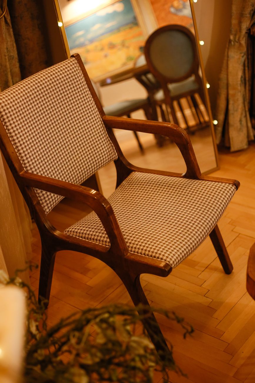 the best bouclé chairs, tested & reviewed - purewow
