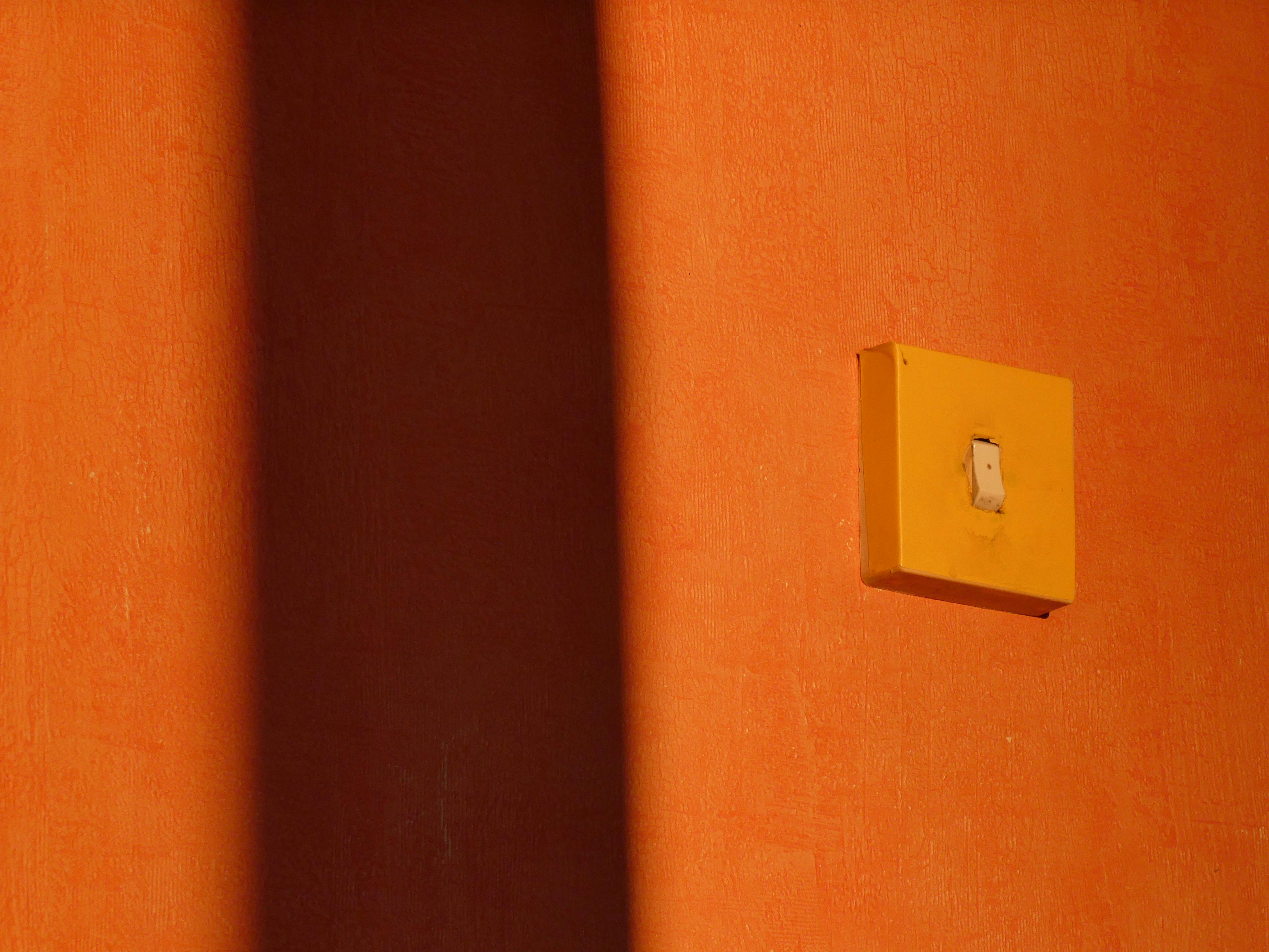 Electrical defects in new homes — warning signs and what to do