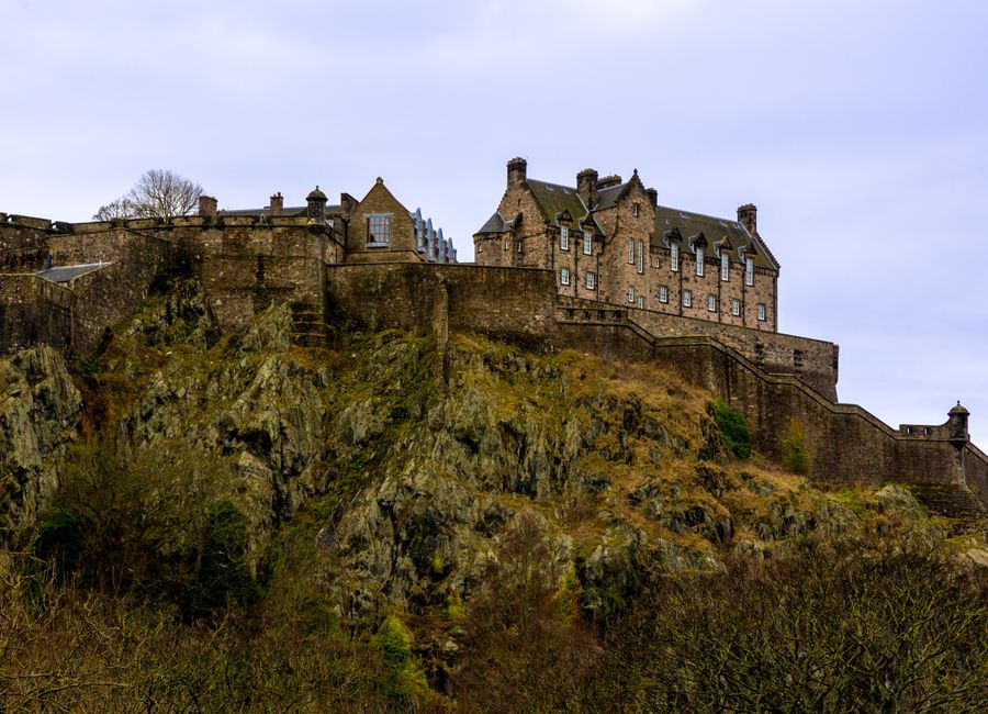 Edinburgh, United Kingdom — a travel moment · stay connected with a Edinburgh eSIM from My Holiday SIM