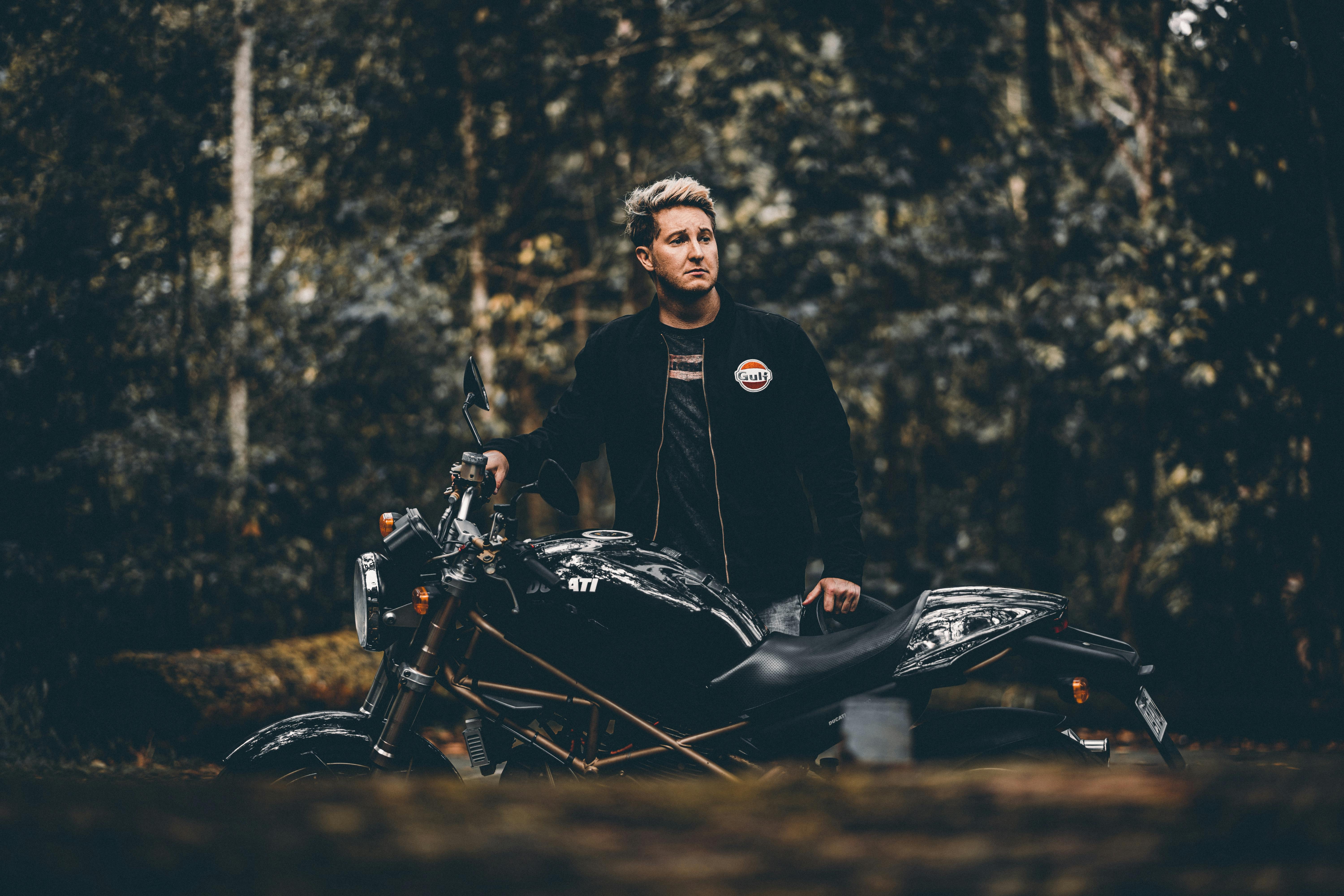 motorcycles & powersports s.r.o motorcycle powersports show — Photo by Recal Media on Pexels