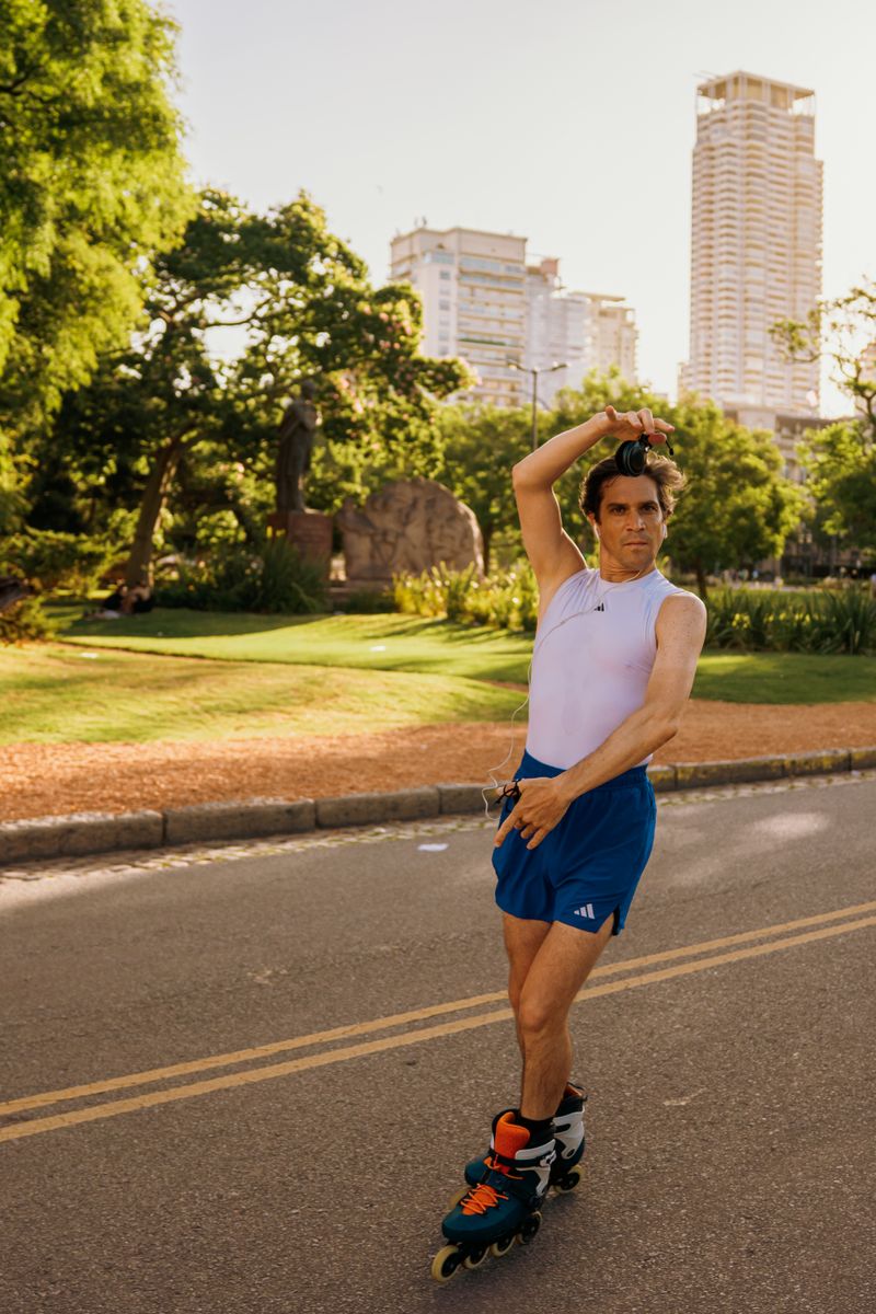 Roller skater in a city park