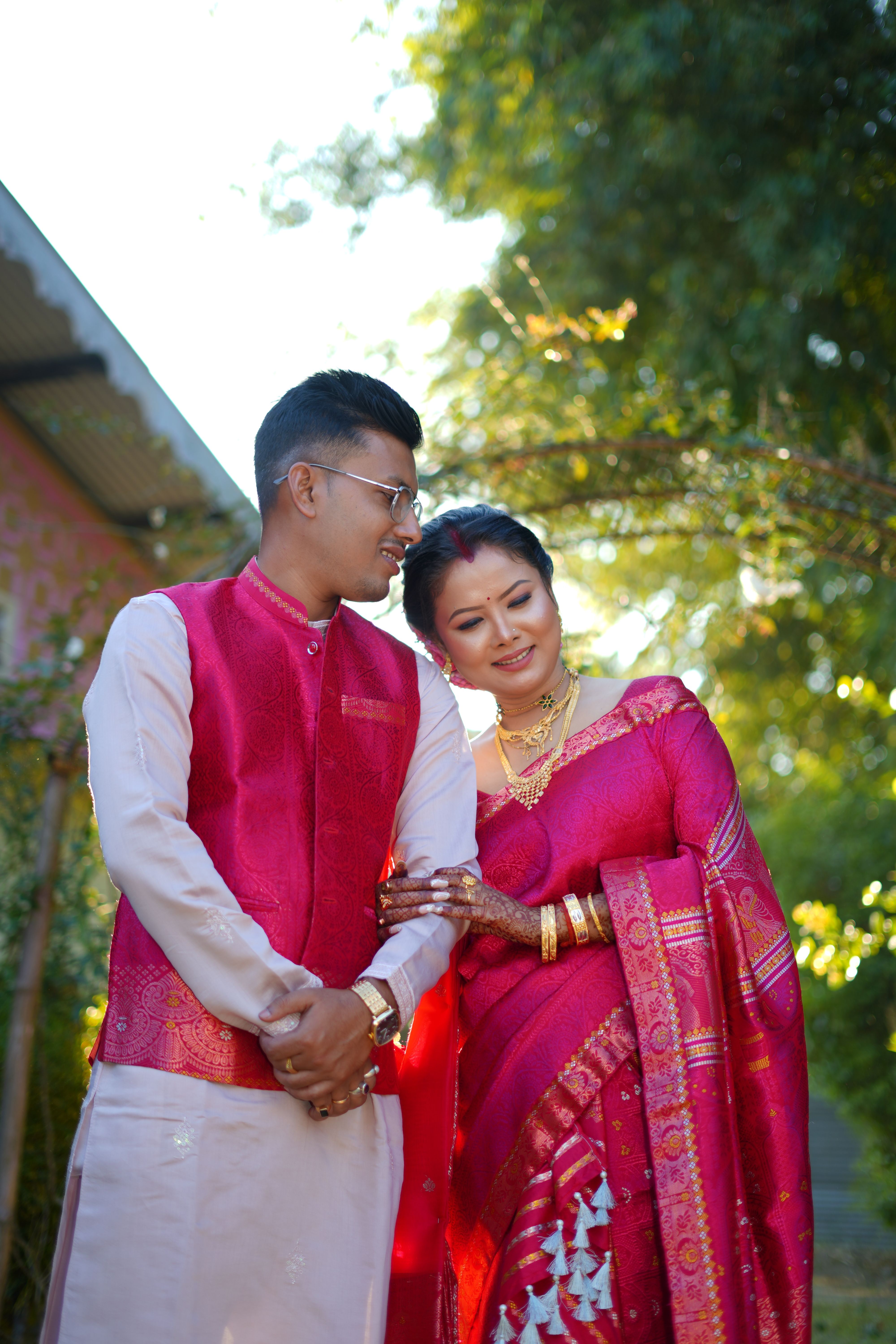 Traditional Indian Couple in Vibrant Attire · Free Stock Photo