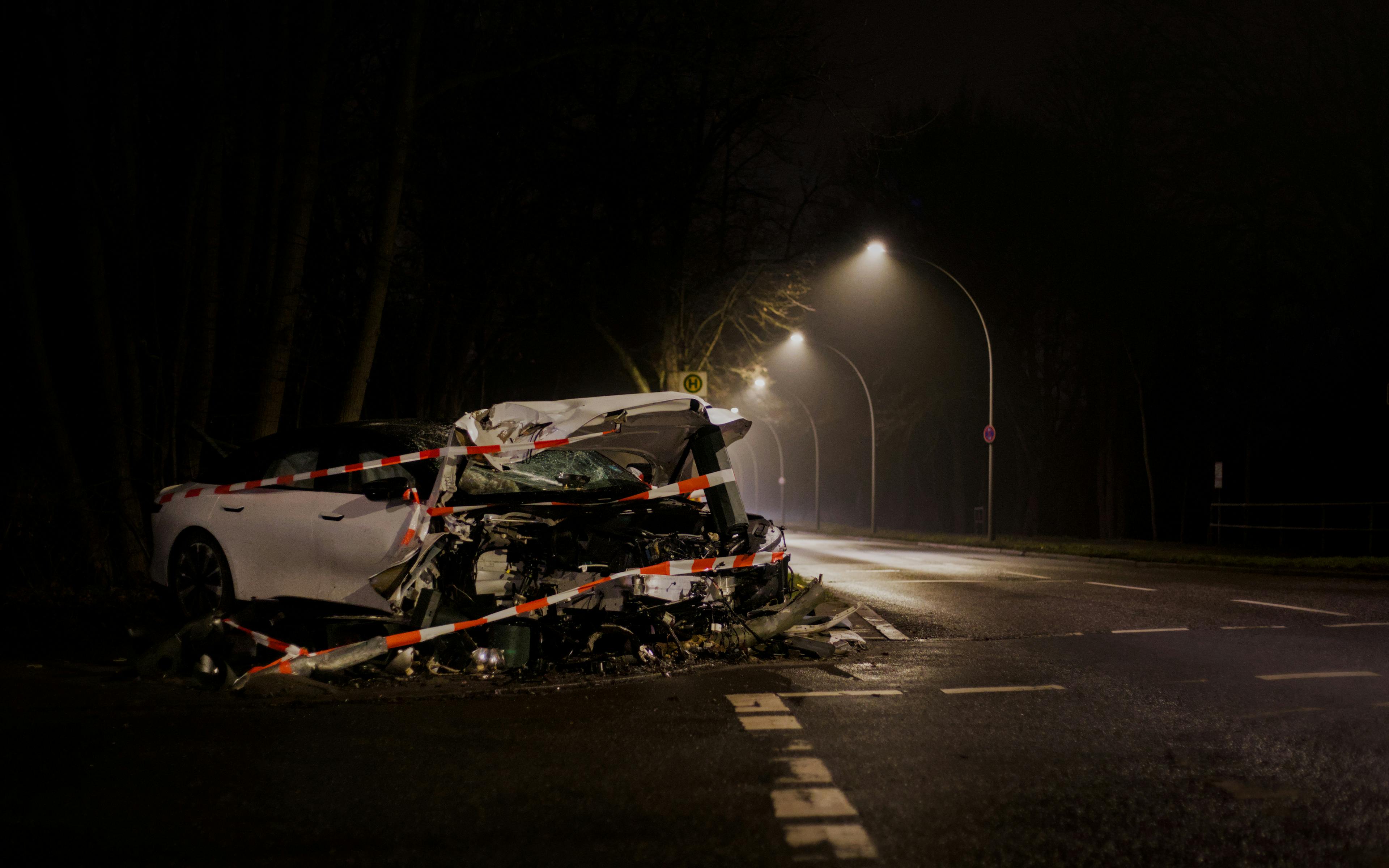 Nighttime Car Accident in Berlin Street