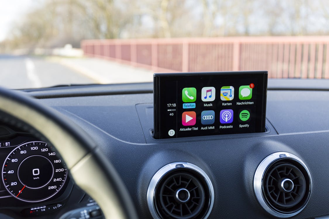 Mississauga electric car with CarPlay installed.