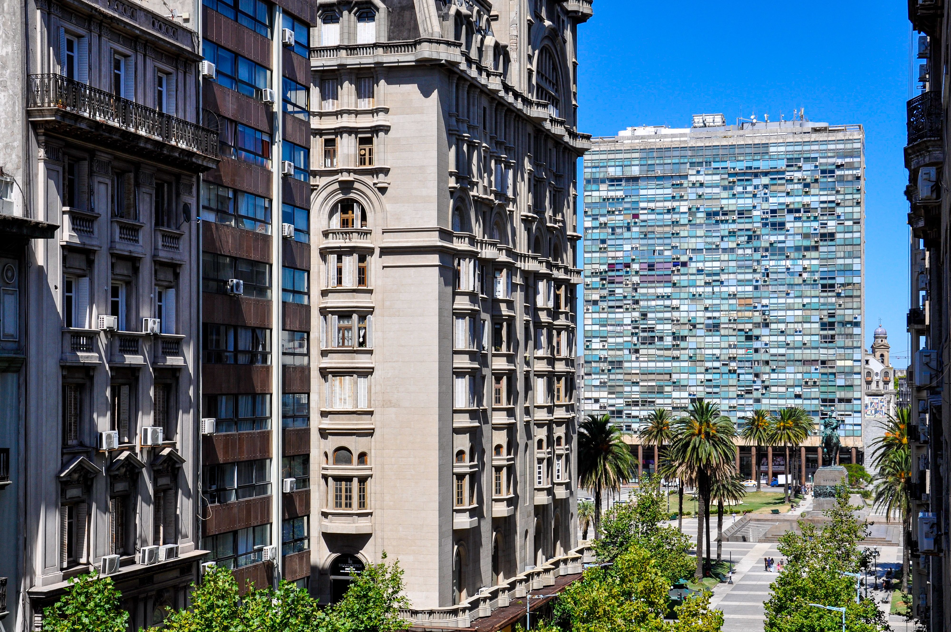 Plaza Independencia — the city's living room