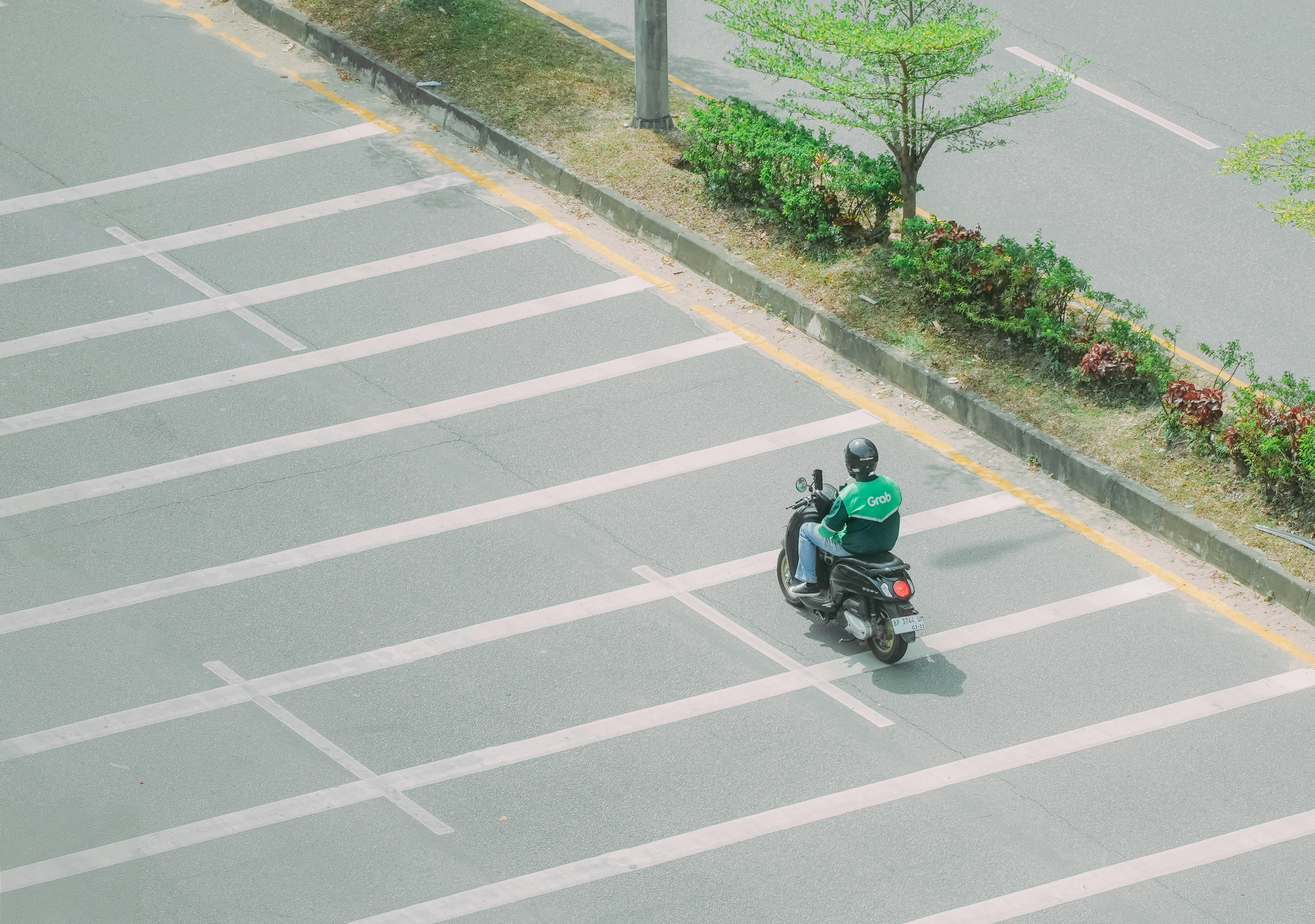 Indonesia Caps Platform Cut From Drivers at 8%