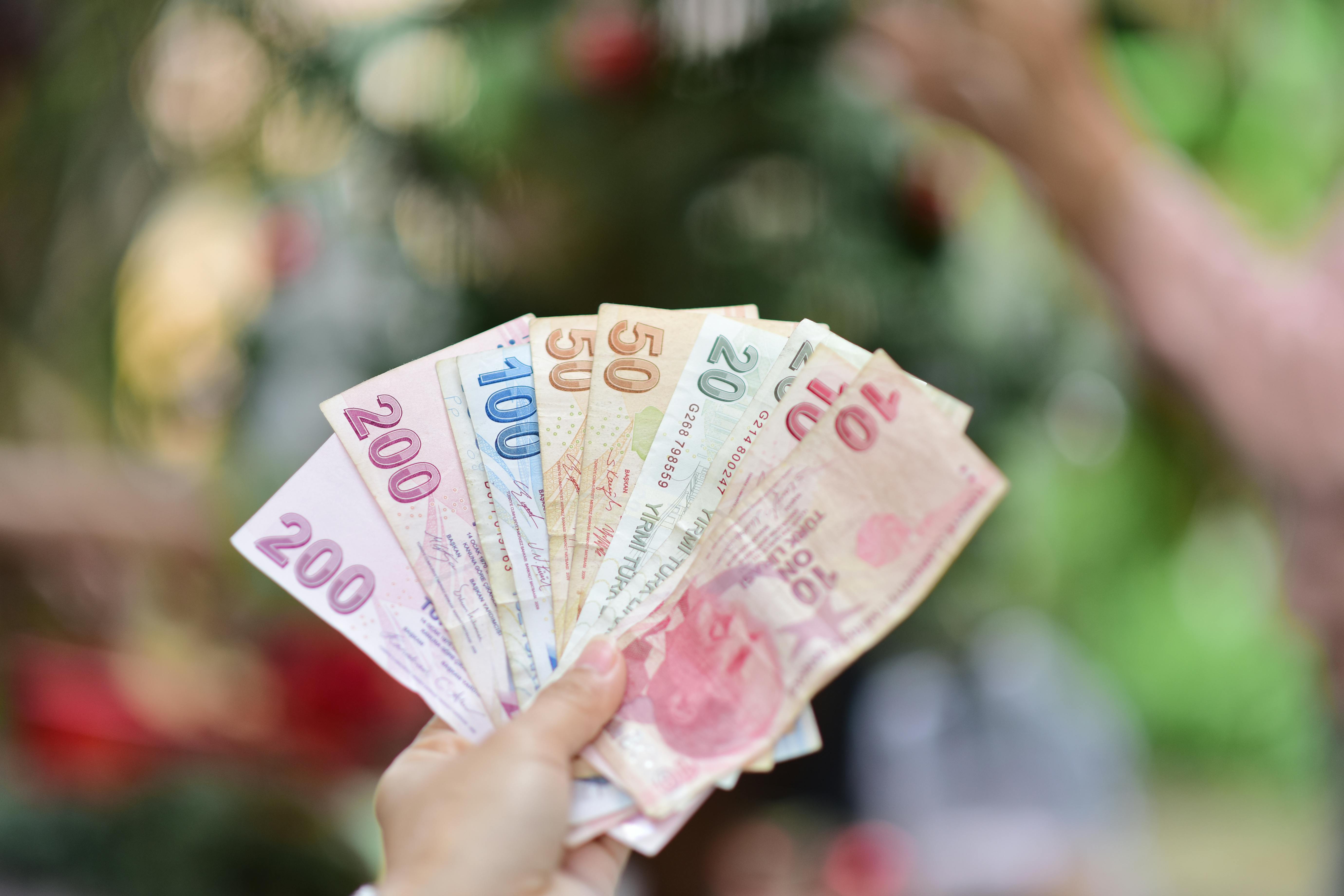 Dampak Penjualan Valas Bank Sentral Turki pada Investor dan Suku Bunga