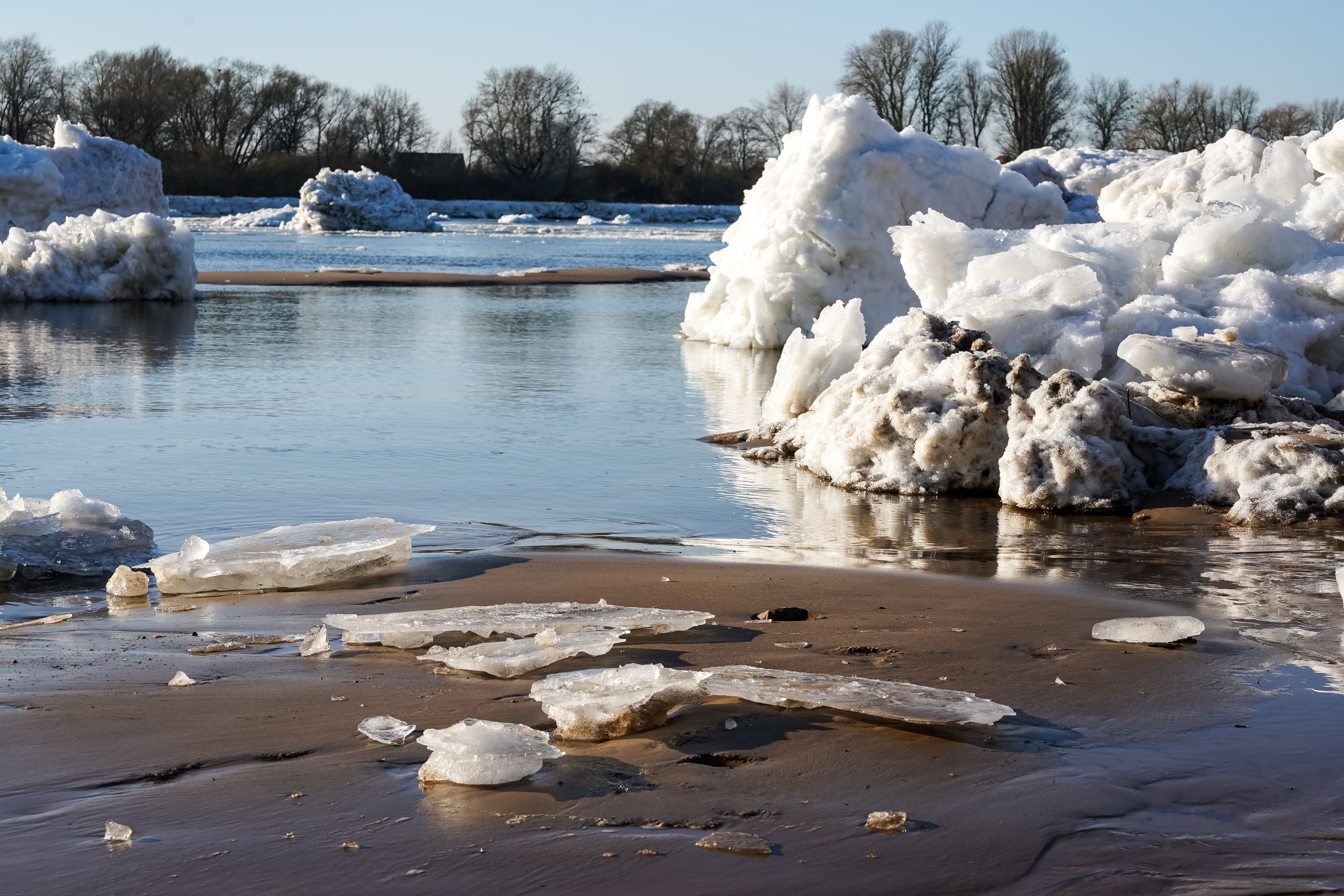 Cold Water Immersion Protocols: How to Optimize Recovery and Resilience (2026)