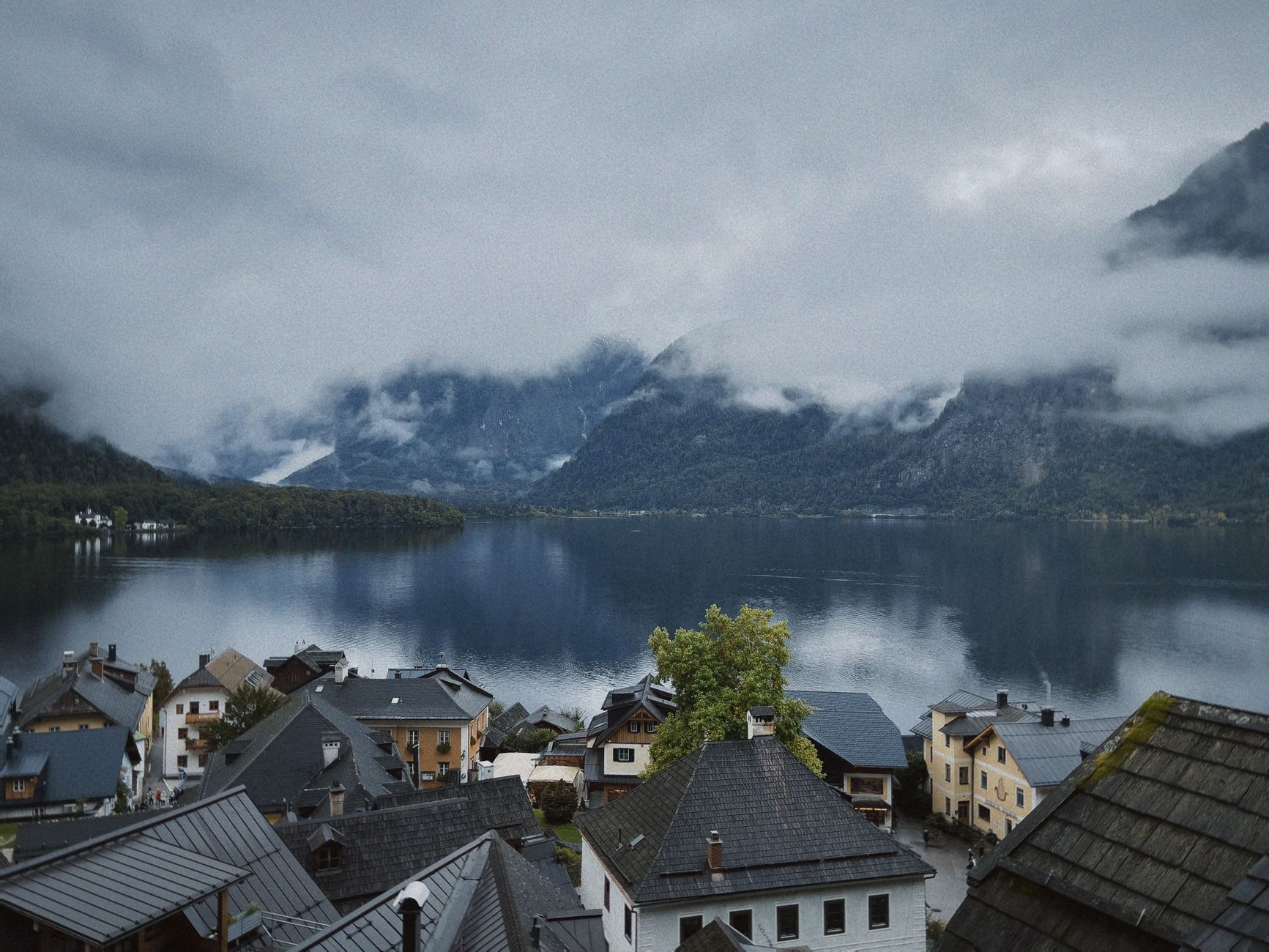 Menjelajahi Hallstatt Austria Village: Desa Indah di Jantung Eropa yang Wajib Dikunjungi