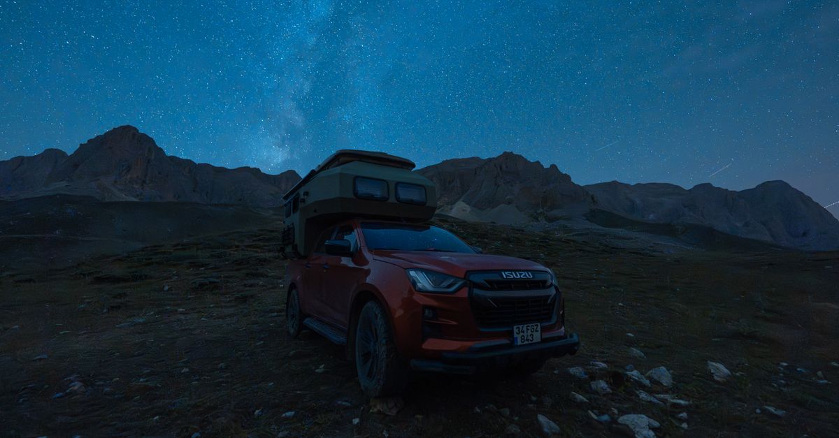 Профессиональные студийные фотографии автомобилей