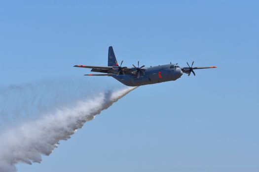 Ottawa Backs Wildfire Fight with 10 New Leased Aircraft for 2026 Season