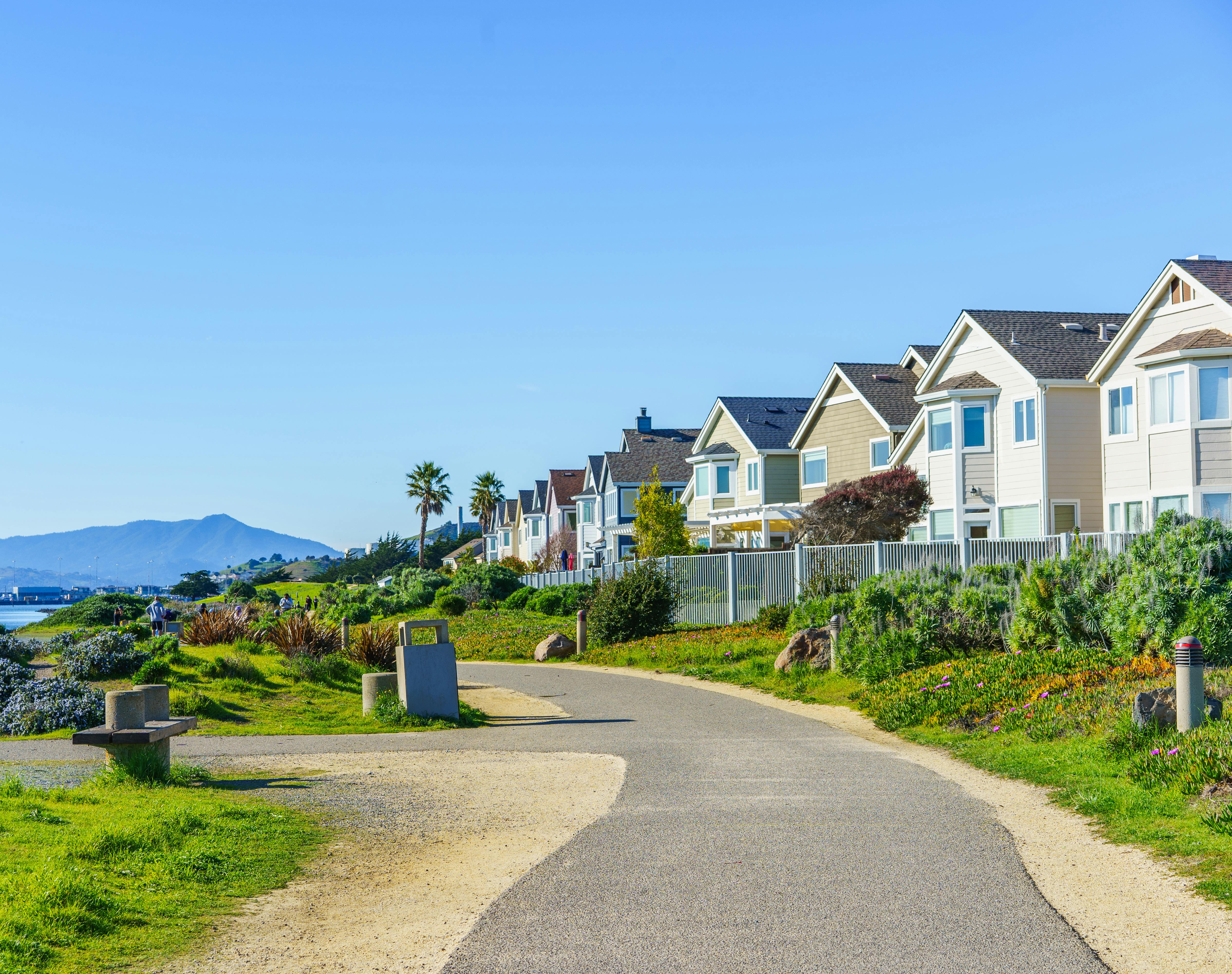 The best real estate brokers in the Bay Area — Photo by Robert So on Pexels