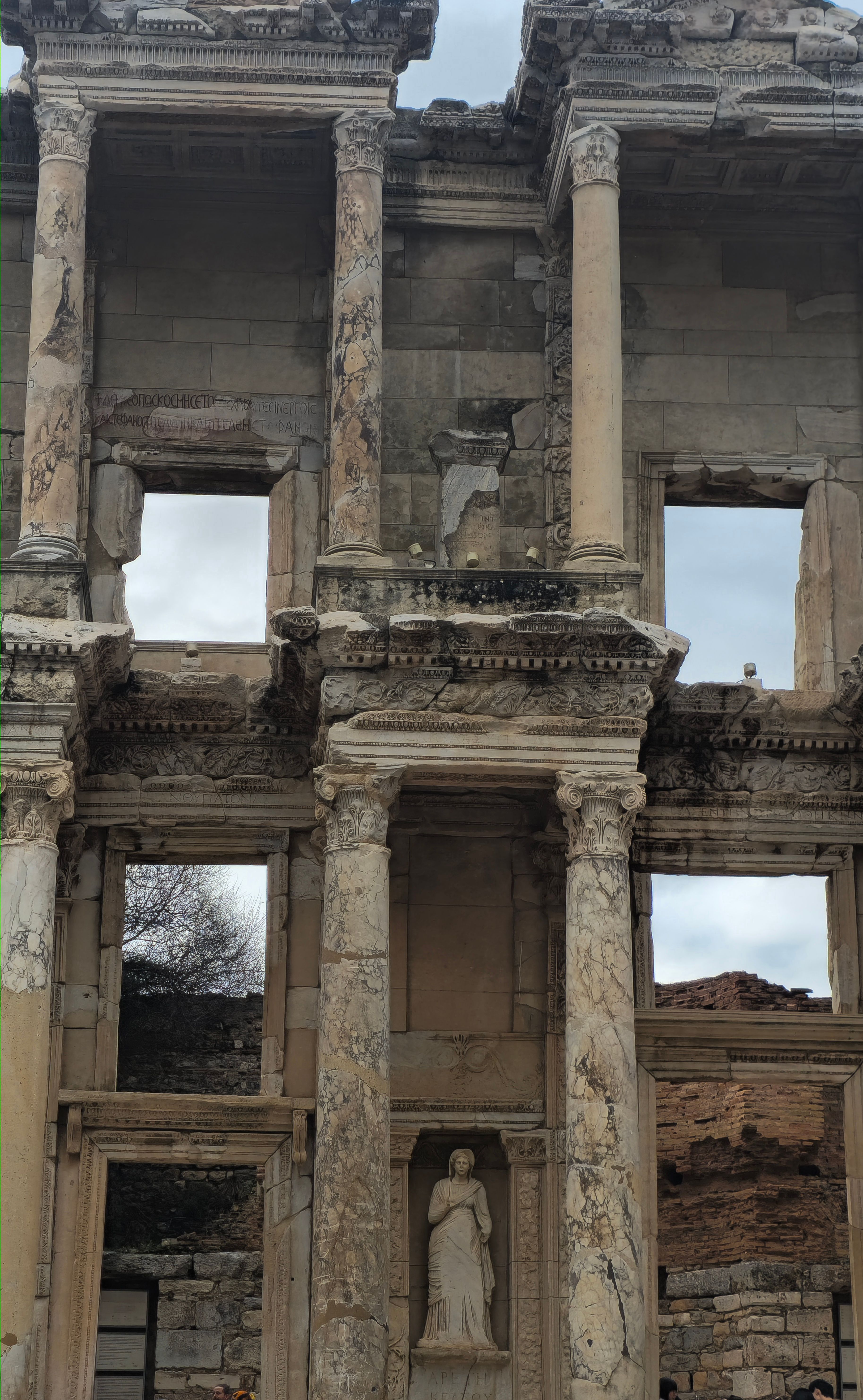 Ancient Ruins of Ephesus Celsus Library Close-up · Free Stock Photo