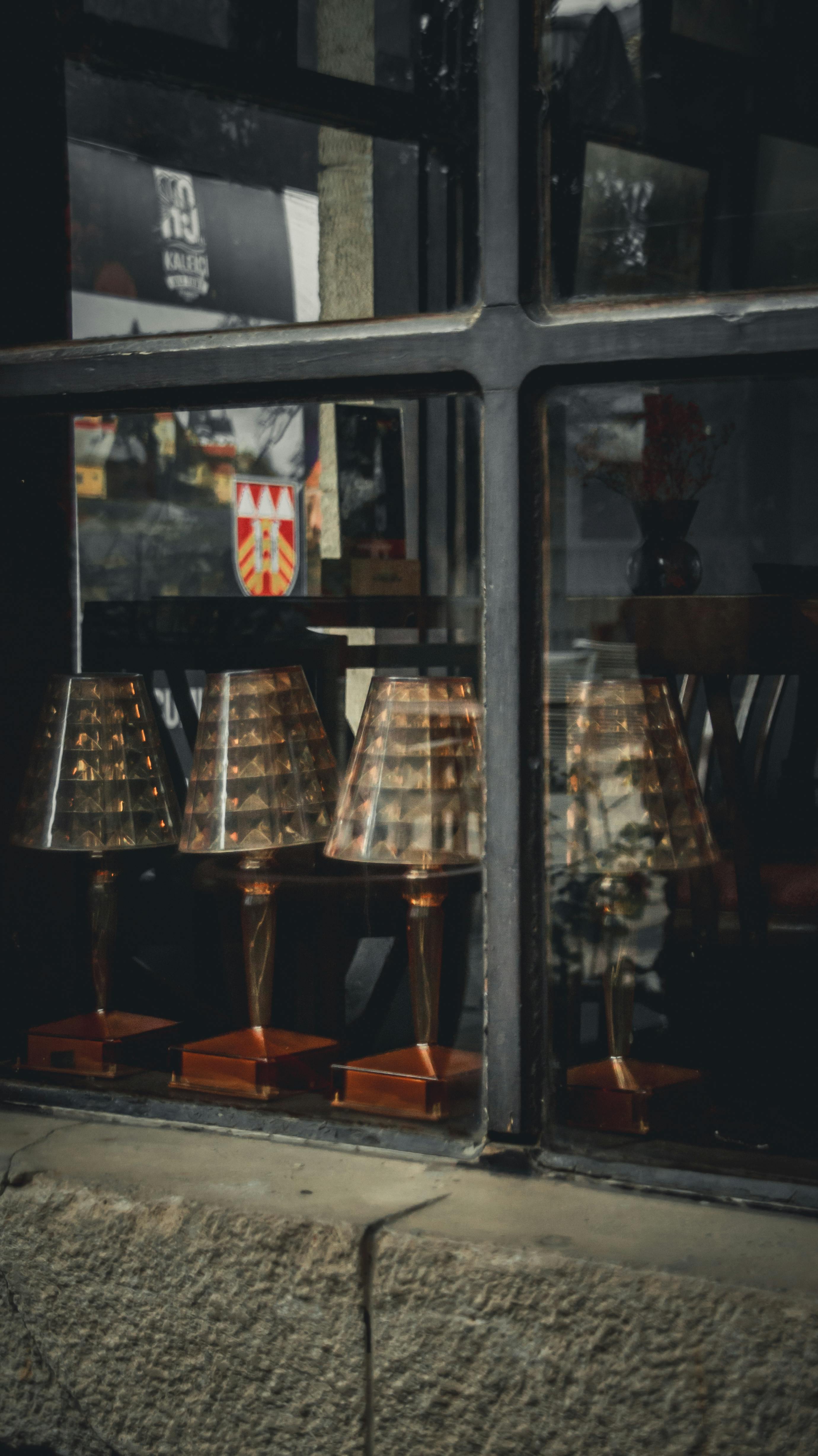 Gratis Immagine gratuita di ambiente accogliente, apparecchio di illuminazione, arredamento interno Foto a disposizione