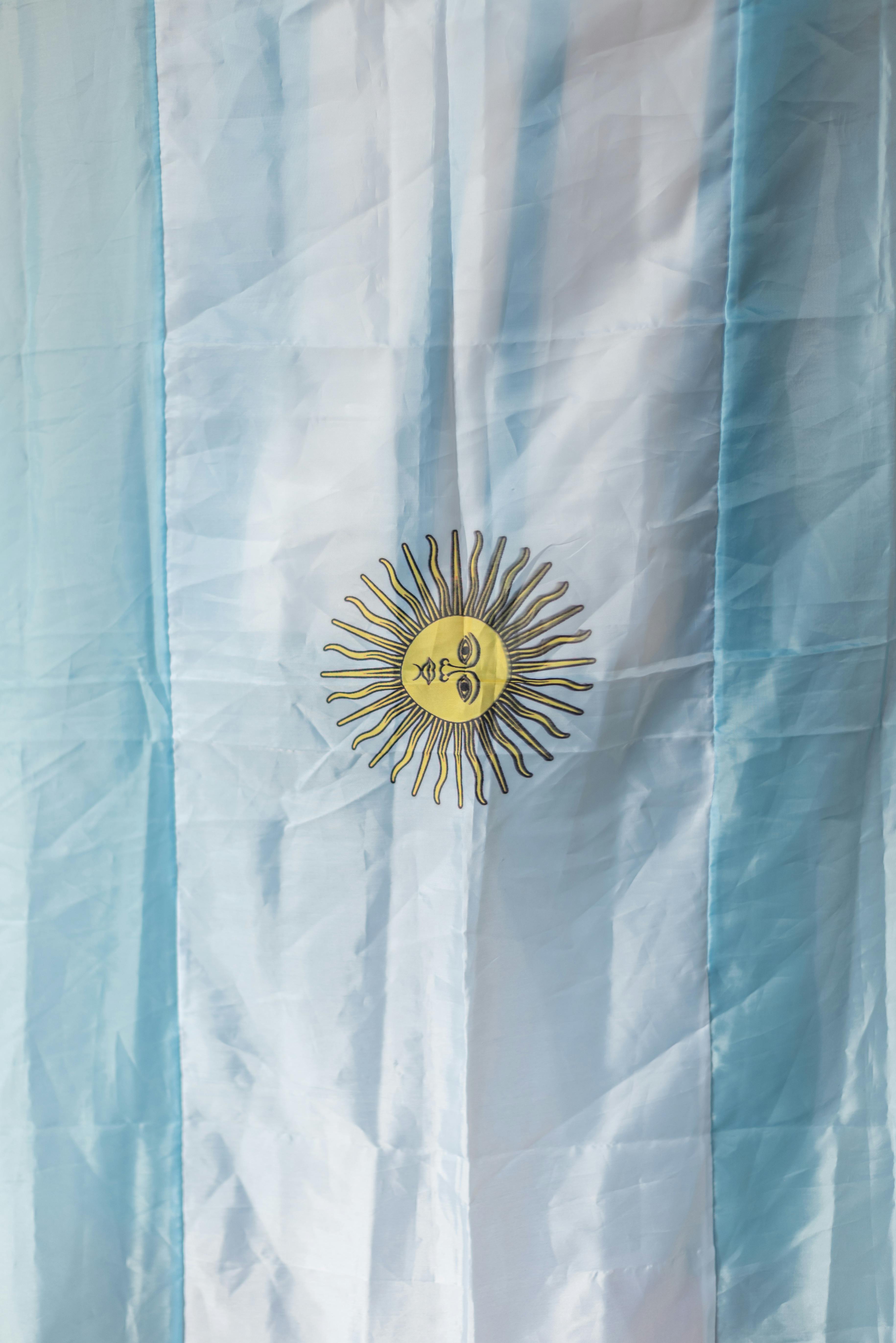 Argentina: cómo se valora el riesgo político y los controles de capital en el retorno esperado