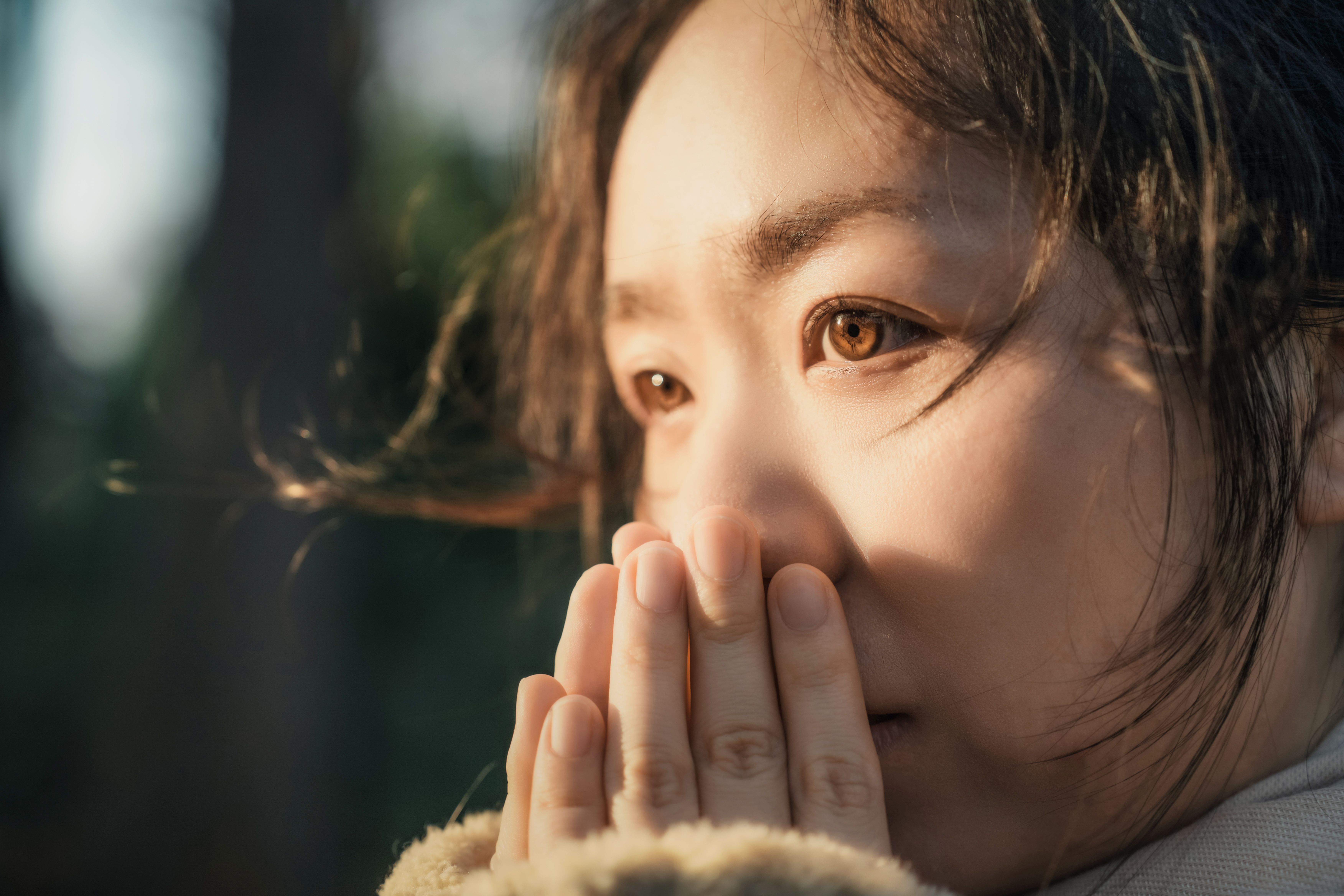 Pourquoi dit-on « les doigts dans le nez » ?