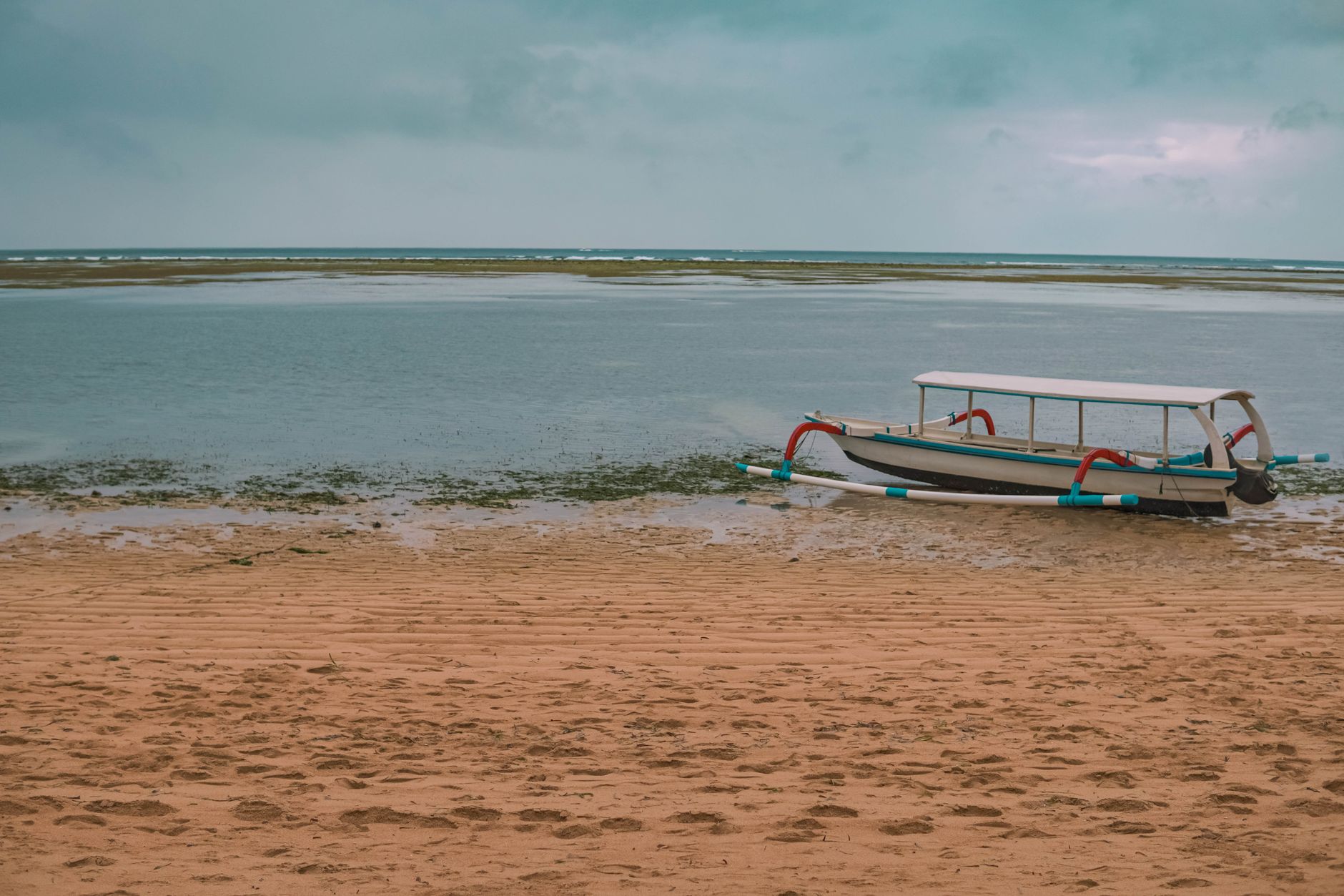 Pantai Sanur Bali: Pesona Sunrise, Suasana Tenang, dan Aktivitas Menyenangkan di Ujung Timur Pulau Dewata