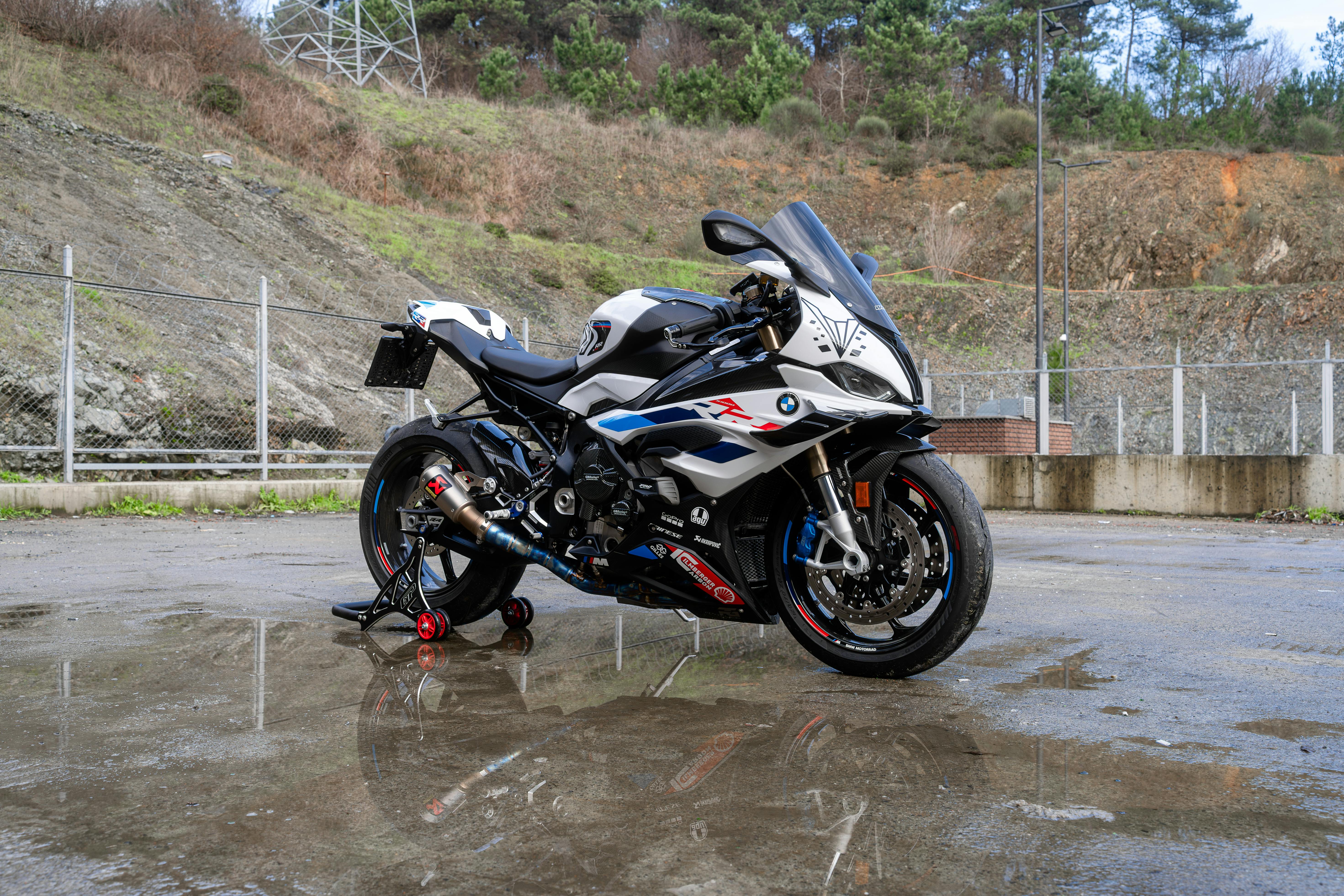 motorcycles & powersports s.r.o motorcycle powersports bc — Photo by Oktay Köseoğlu on Pexels
