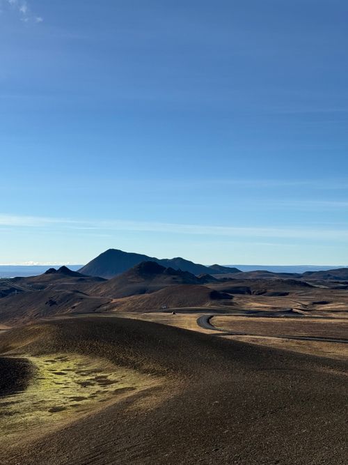 Free Captivating view of Iceland's rolling brown hills under a clear blue sky, showcasing natural beauty. Stock Photo