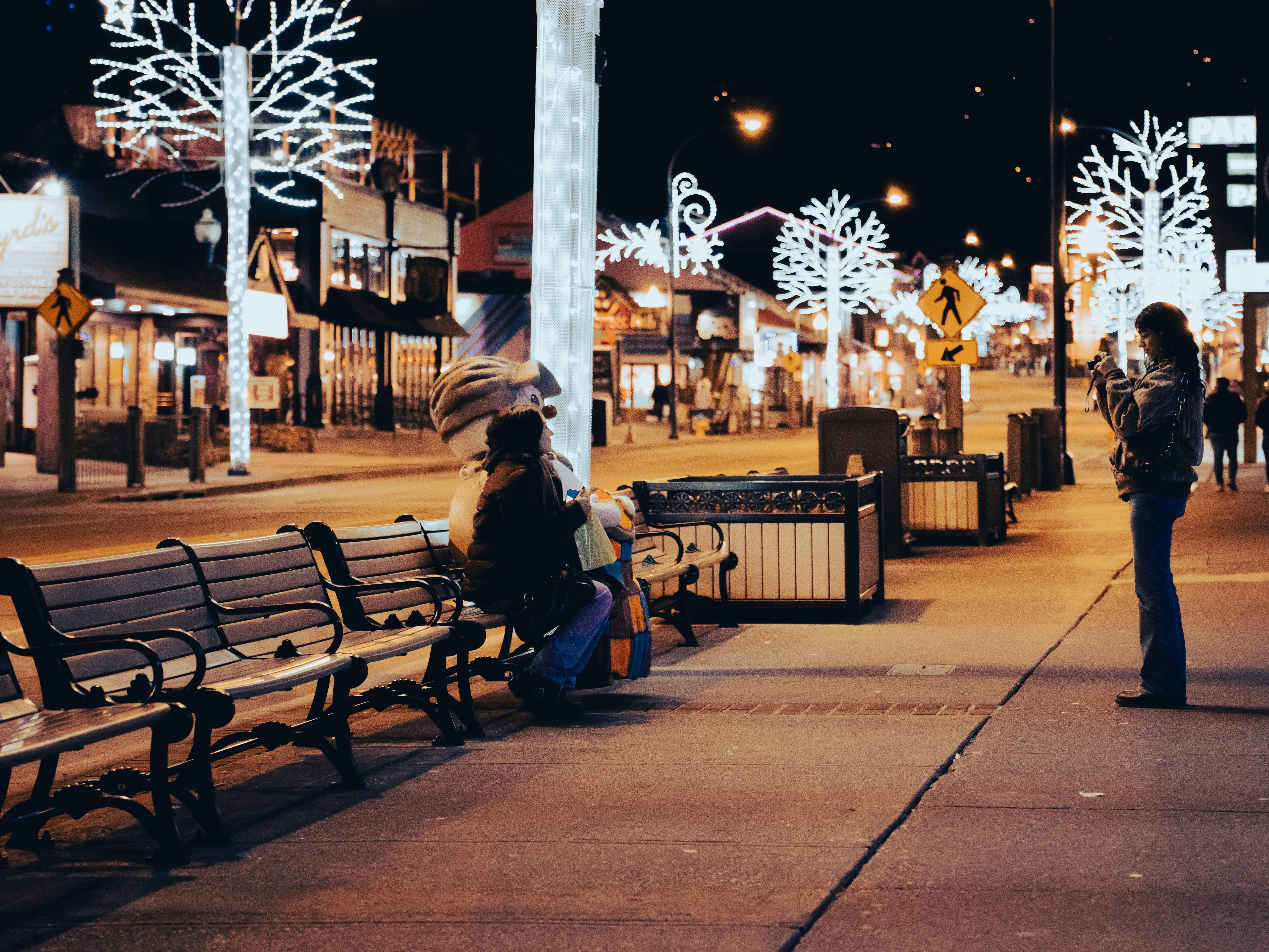 Find a Moth Exterminator Near You in Druid Hills, GA: Local Guide 2 Moth-infested historic home interior