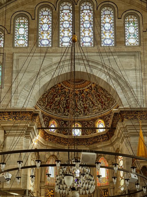Free Detailed view of mosque interior in İstanbul showcasing stunning architectural features and design. Stock Photo