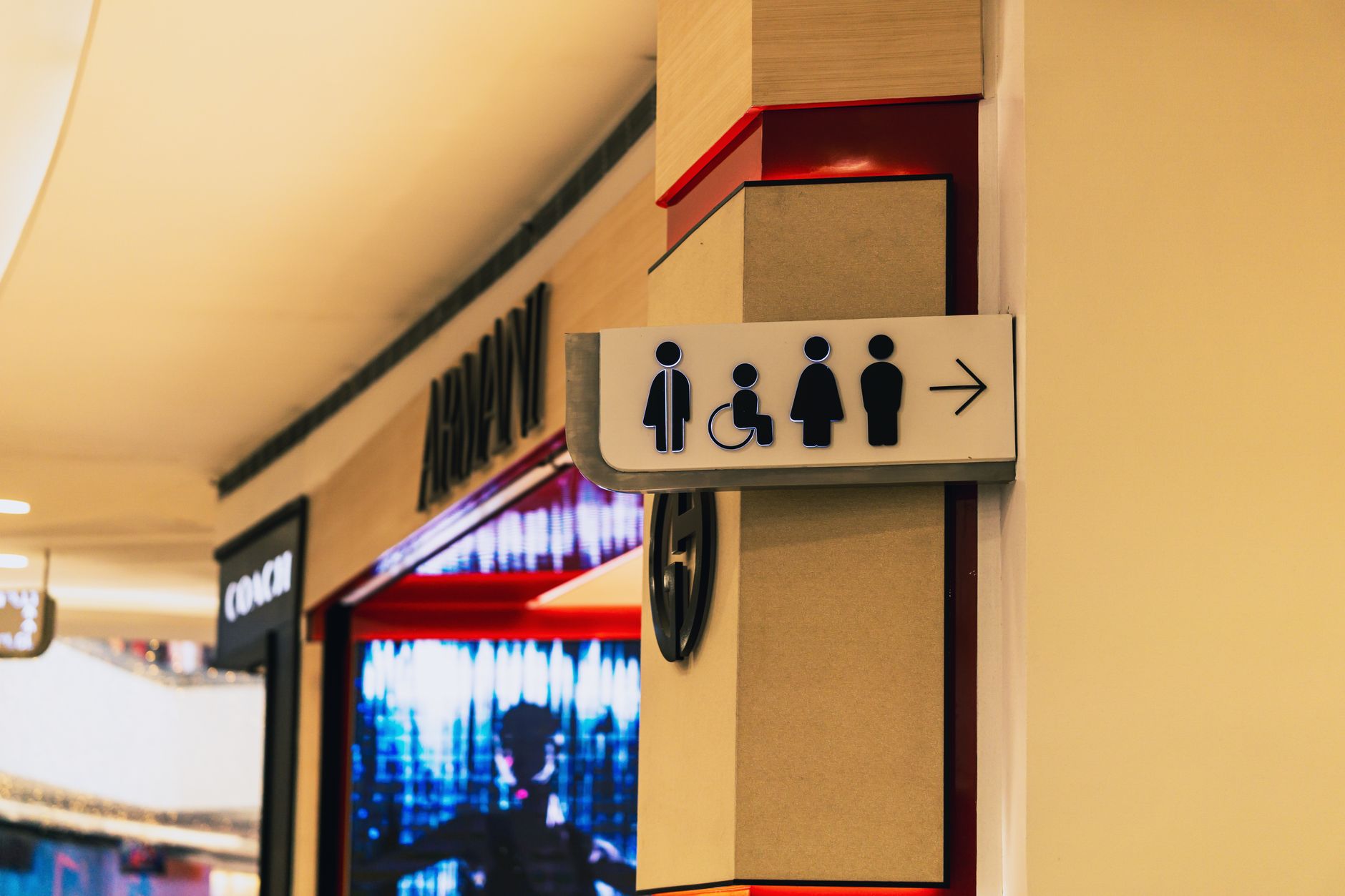 accessible entrance AT&T Stadium