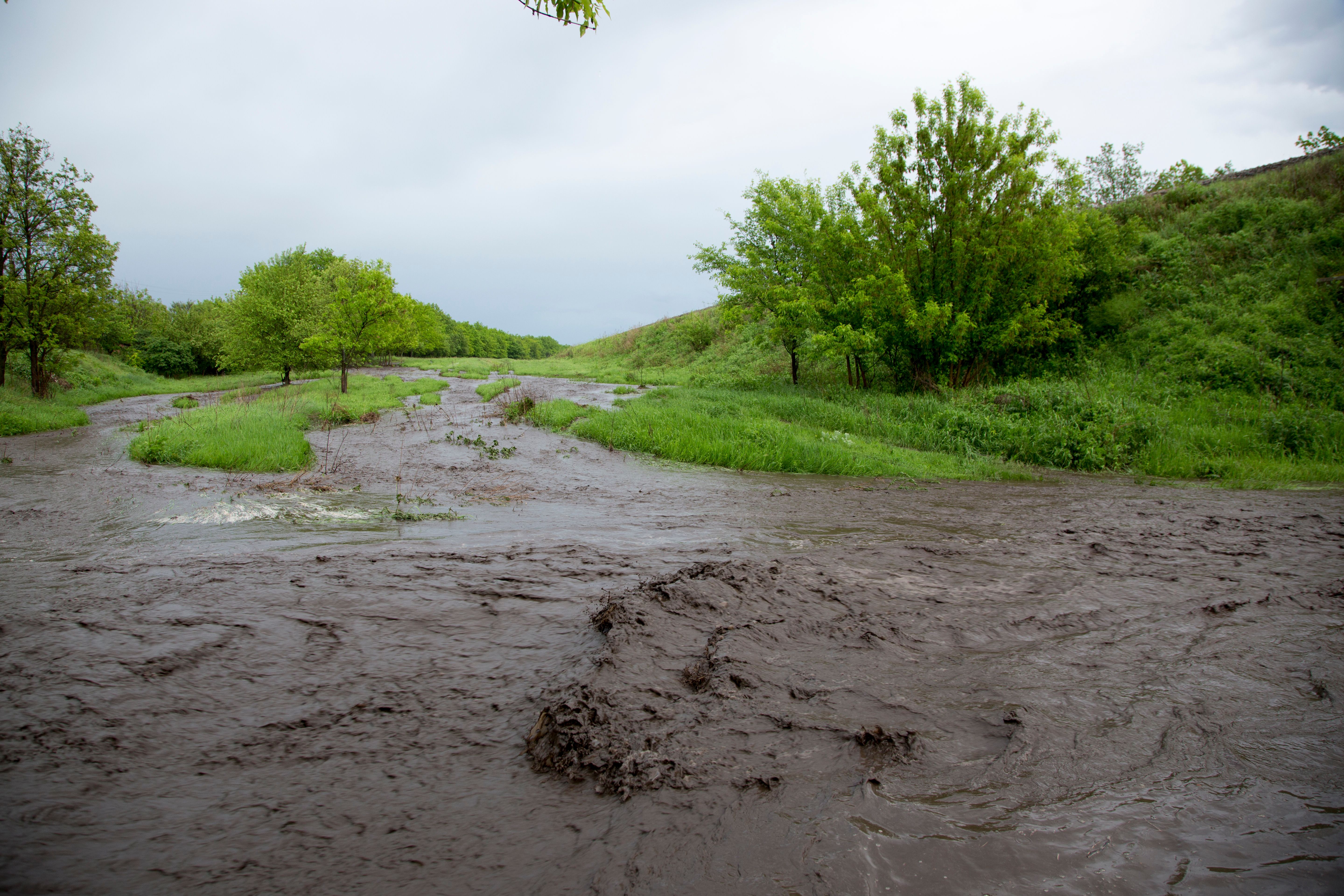 Hydrology professor develops simple outdoor flood alarm to save lives