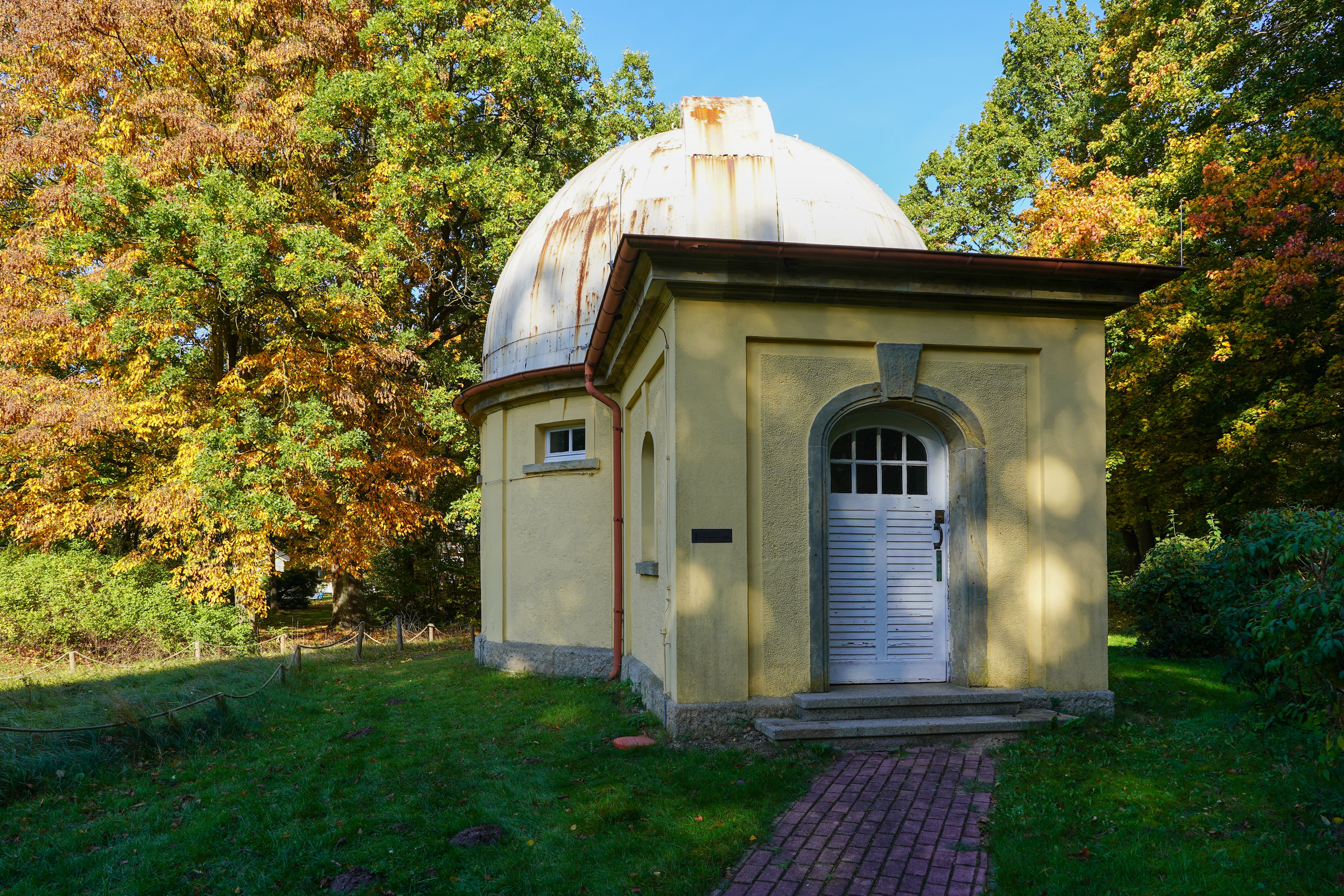 Observatoires secrets pour nuits étoilées économiques
