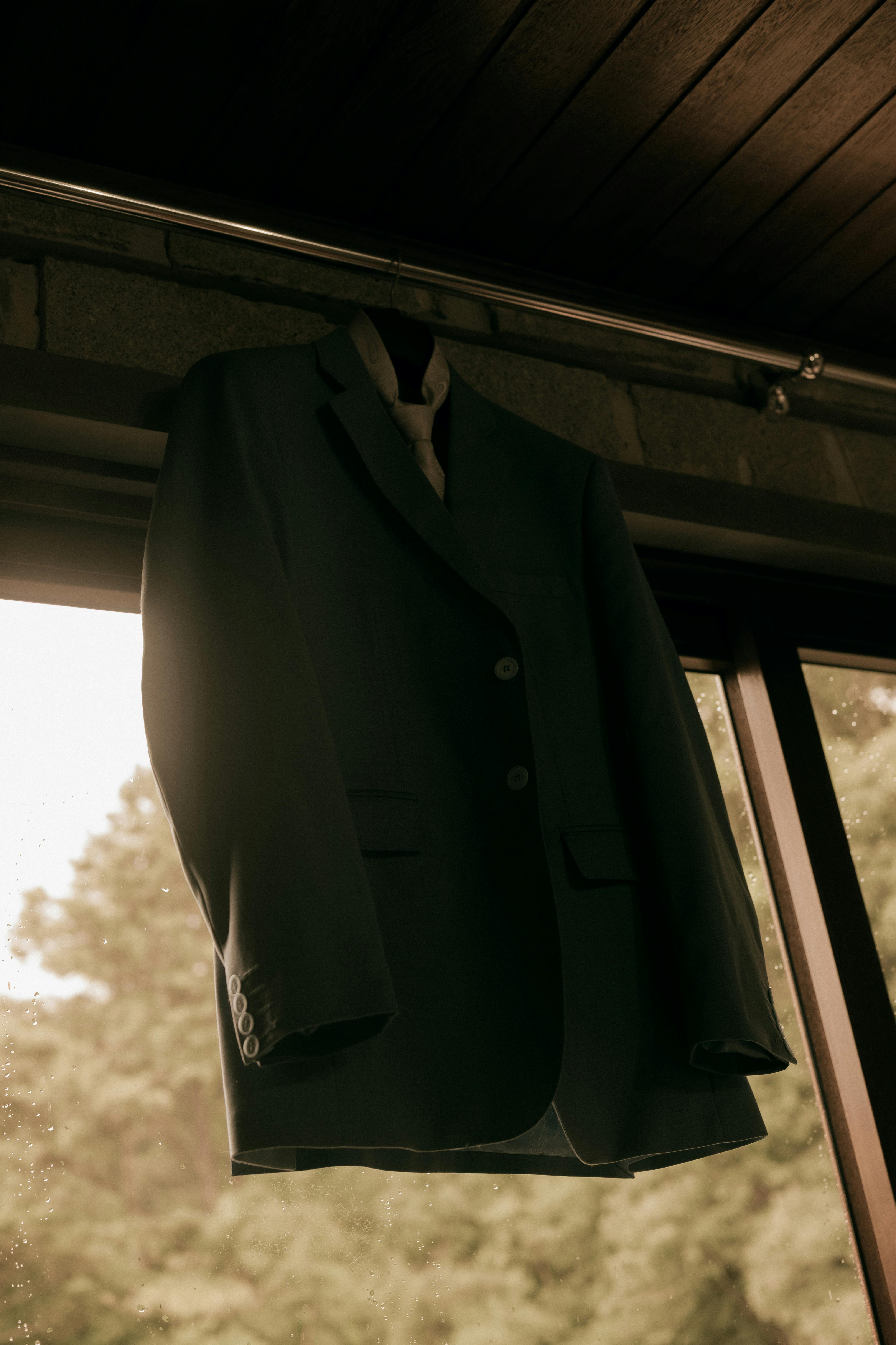 Miễn phí Ảnh lưu trữ miễn phí về #indoor, ánh sáng, áo cộc tay Ảnh lưu trữ