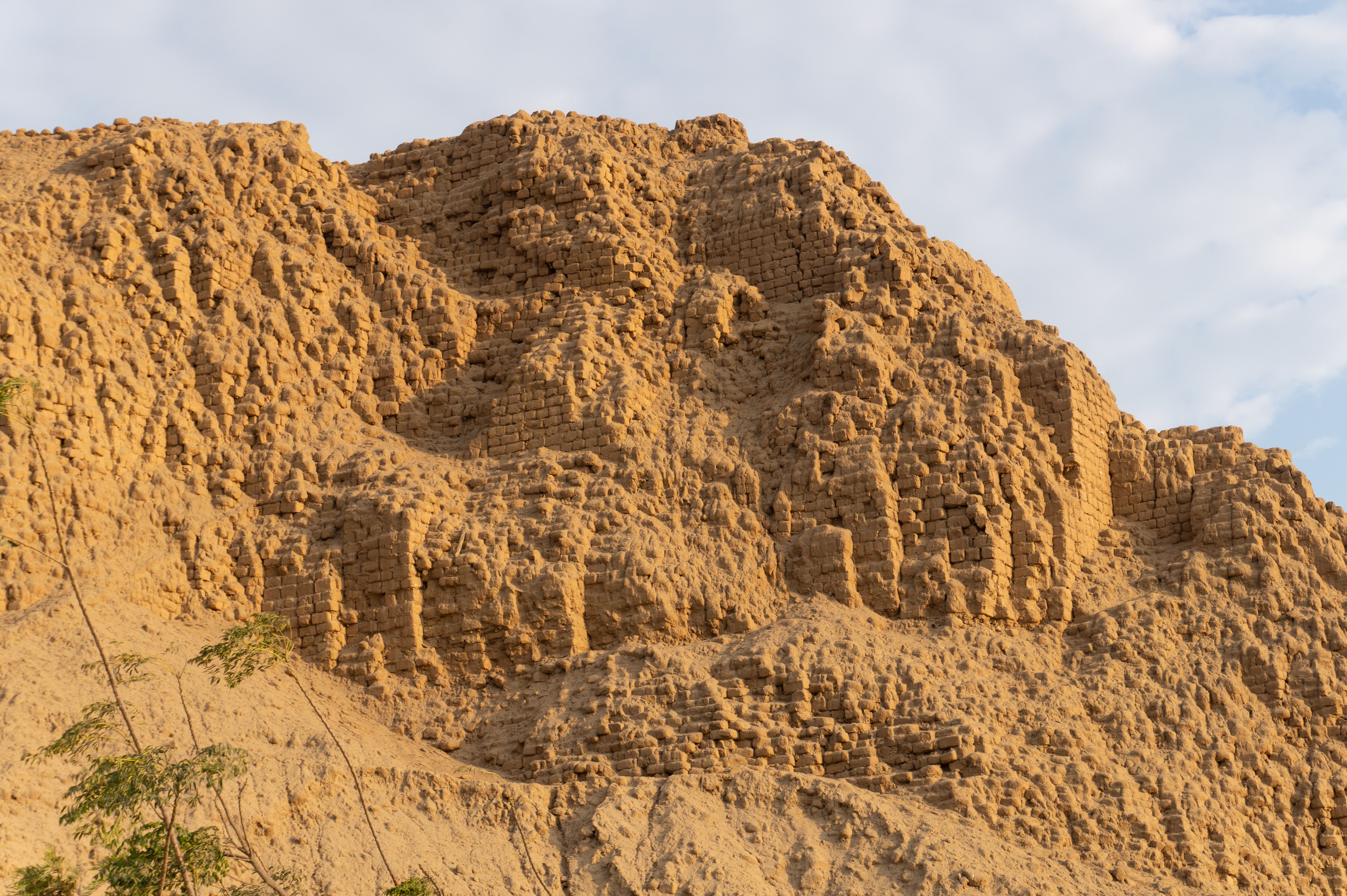 Ancient Pre-Incan Pyramid in Trujillo, Peru · Free Stock Photo